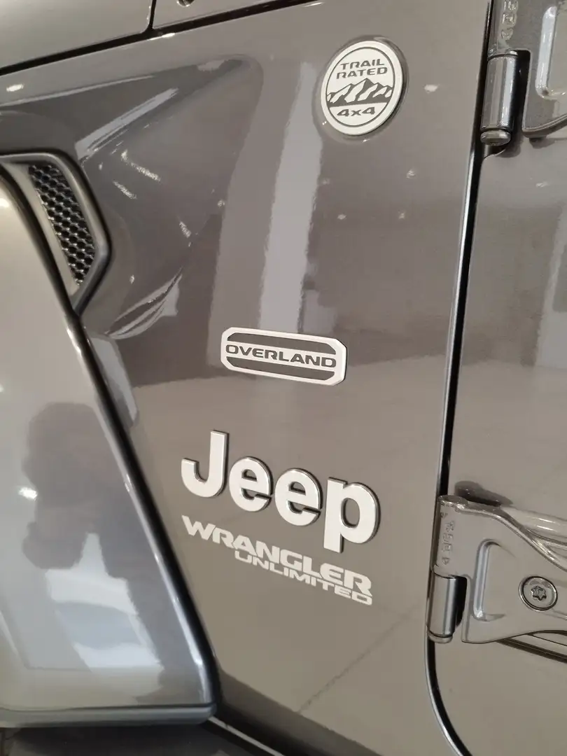 Jeep Wrangler Unlimited 2.0 PHEV ATX 4xe Saha Kırmızı - 2