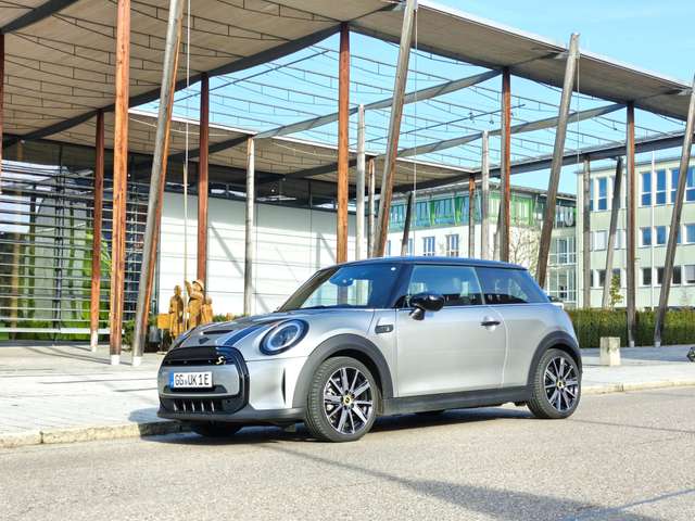 Imagine MINI Cooper SE Mini Cooper SE MINI Yours Trim