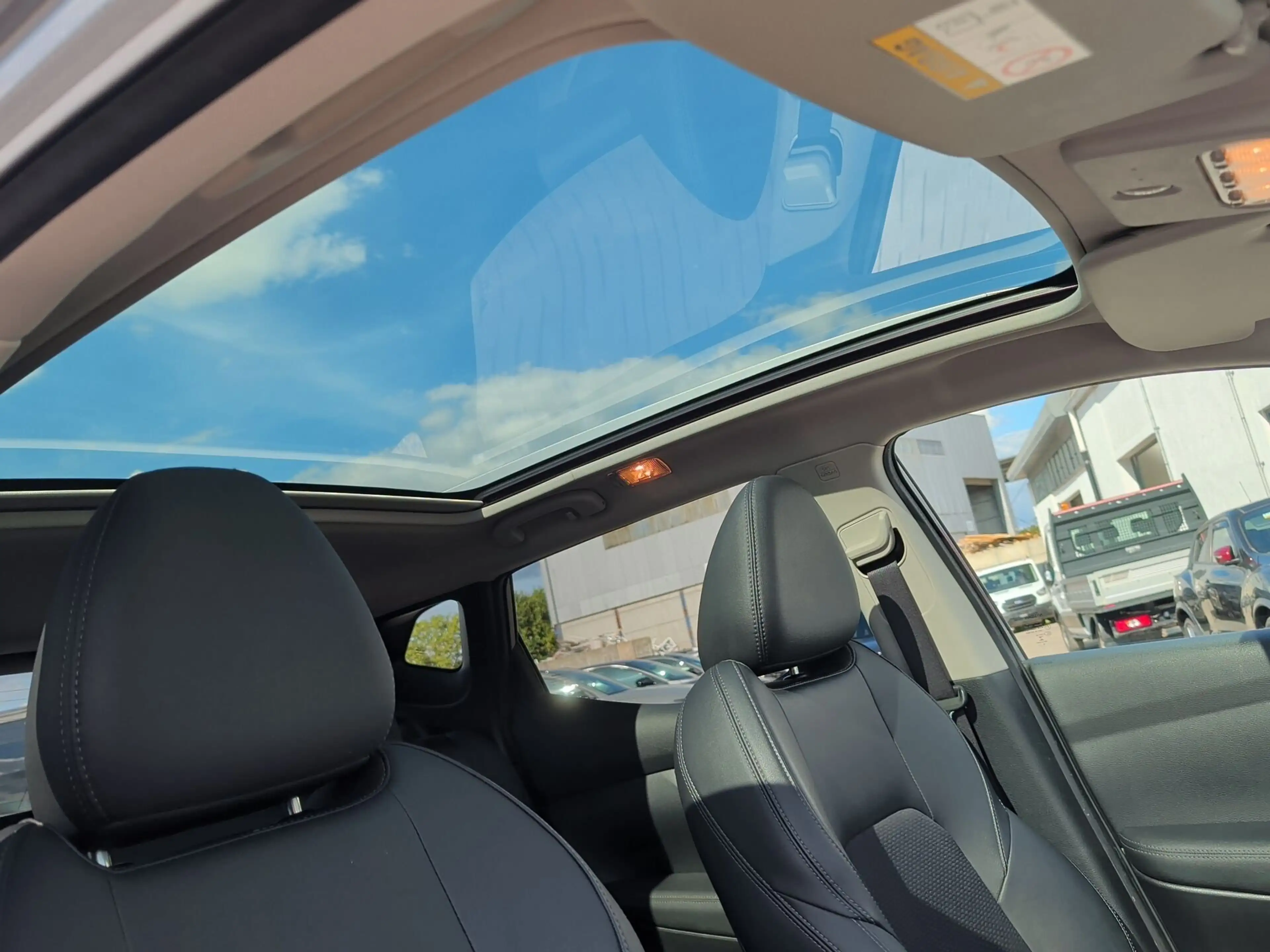 Nissan Qashqai dCi Xtronic tekna Pano+19Z+Navi+eSitz+360+Privacy+ — photo 11