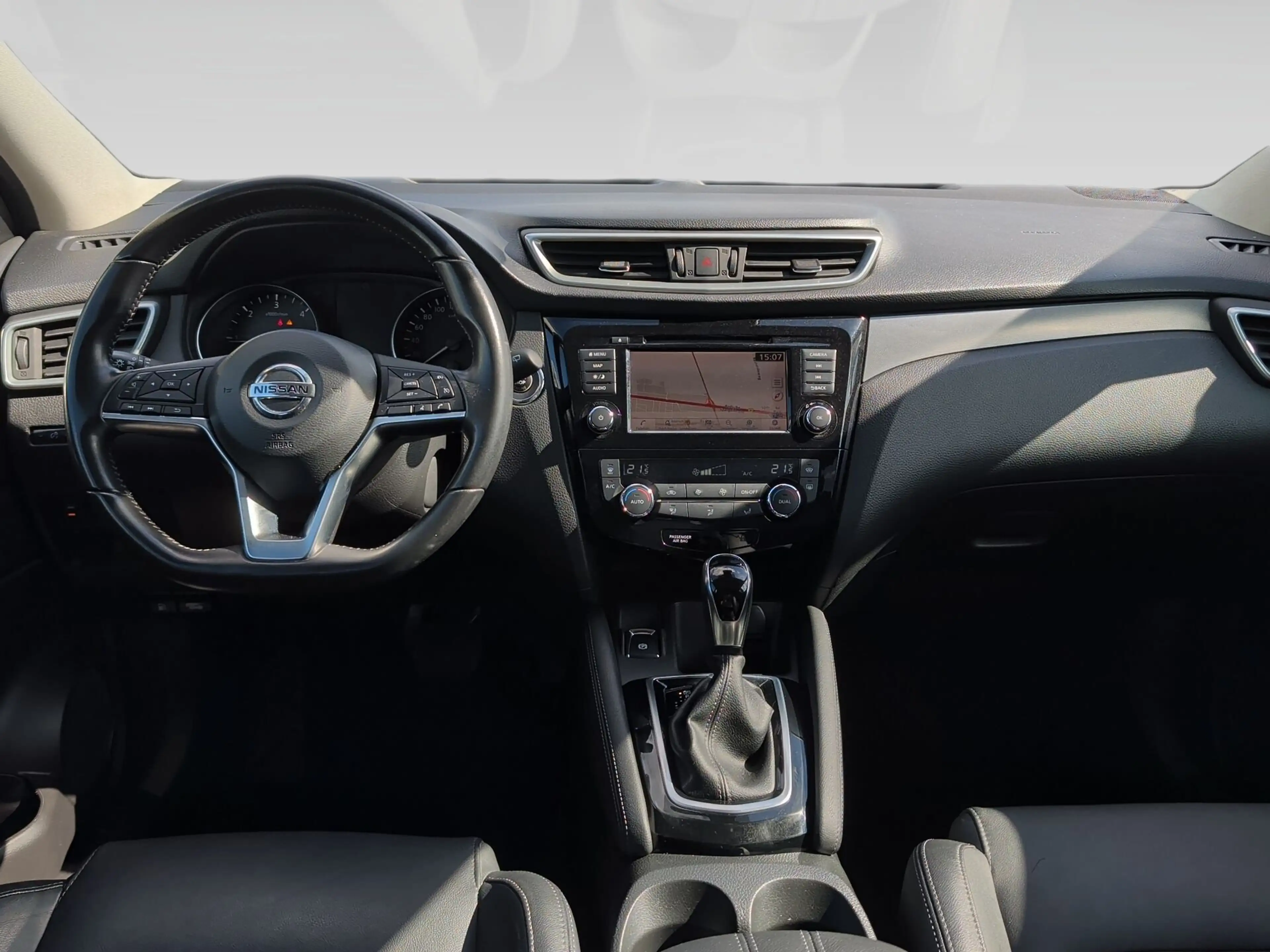 Nissan Qashqai dCi Xtronic tekna Pano+19Z+Navi+eSitz+360+Privacy+ — photo 14