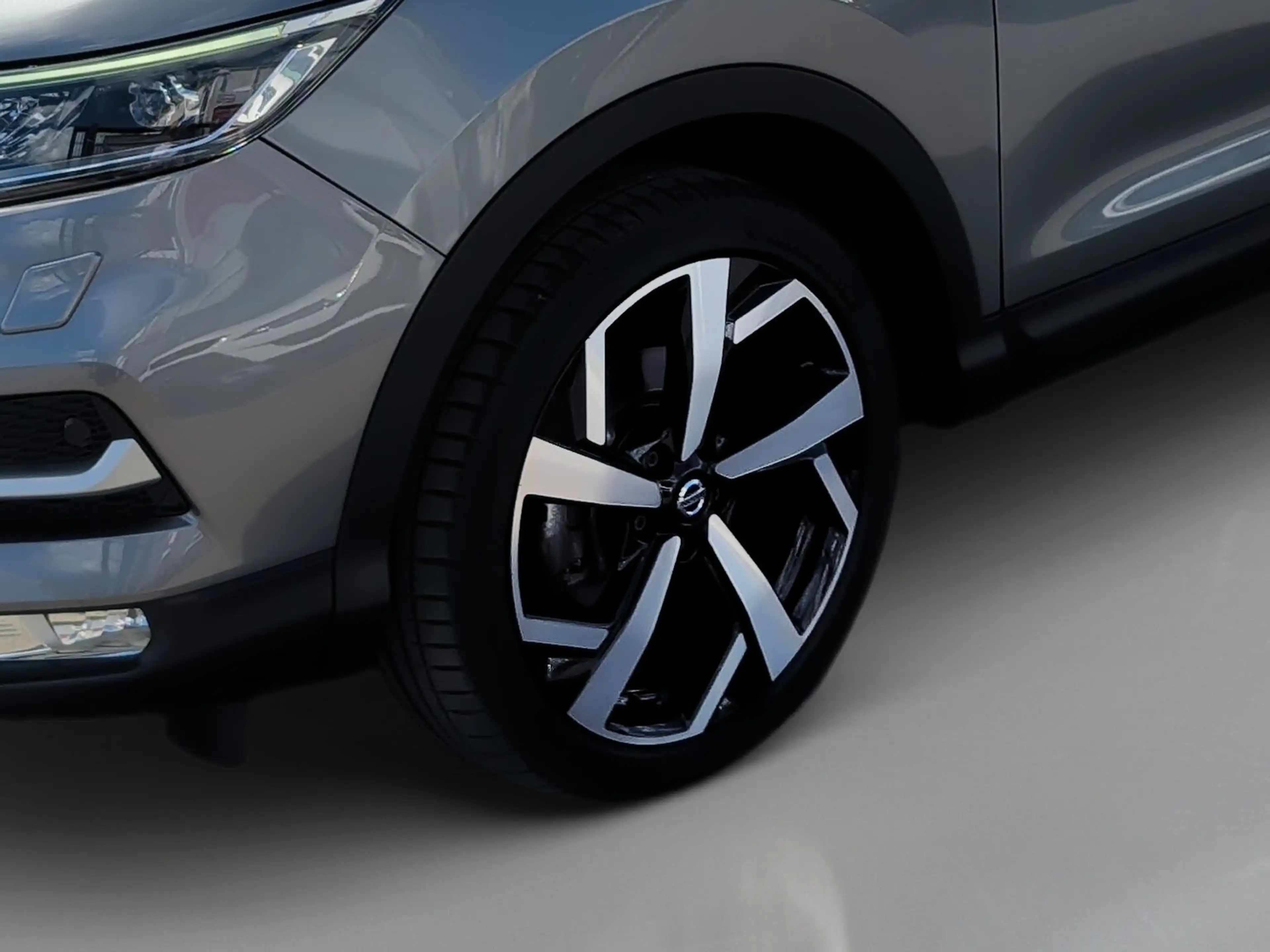 Nissan Qashqai dCi Xtronic tekna Pano+19Z+Navi+eSitz+360+Privacy+ — photo 10
