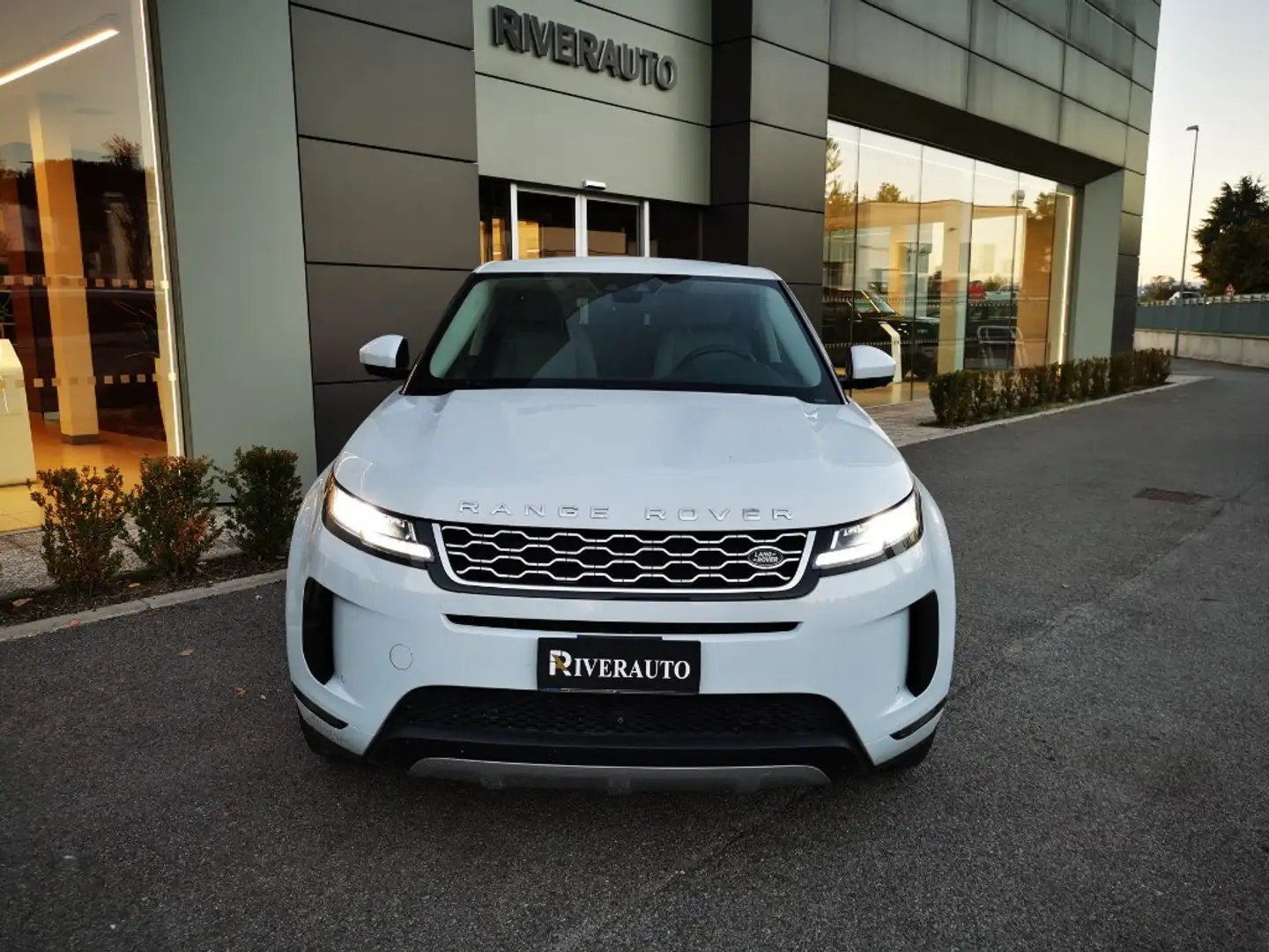 Land Rover Range Rover Evoque Range Rover Evoque 2.0D I4-L.Flw 150 CV AWD Auto S Weiß - 2