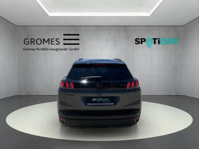 Peugeot 3008 view 4