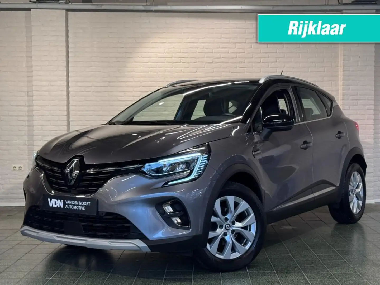 Renault Captur 1.3 TCe Intens 140pk Camera Navi Carplay ACC 17'' Grijs - 1