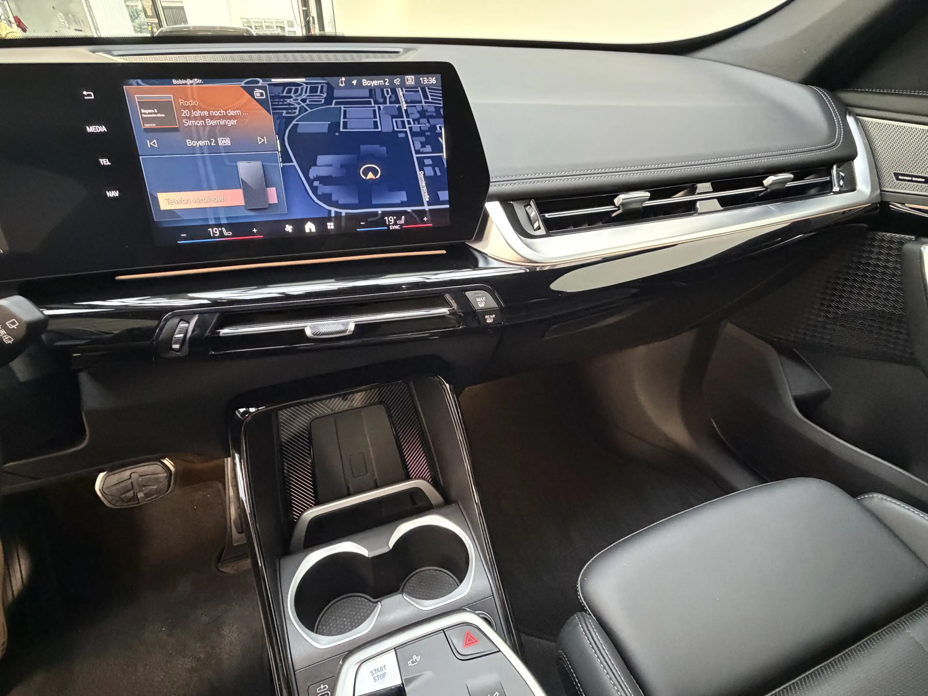 BMW X1 eDrive20 M Sport Pro ACC Kamera H&K eSitze — photo 9