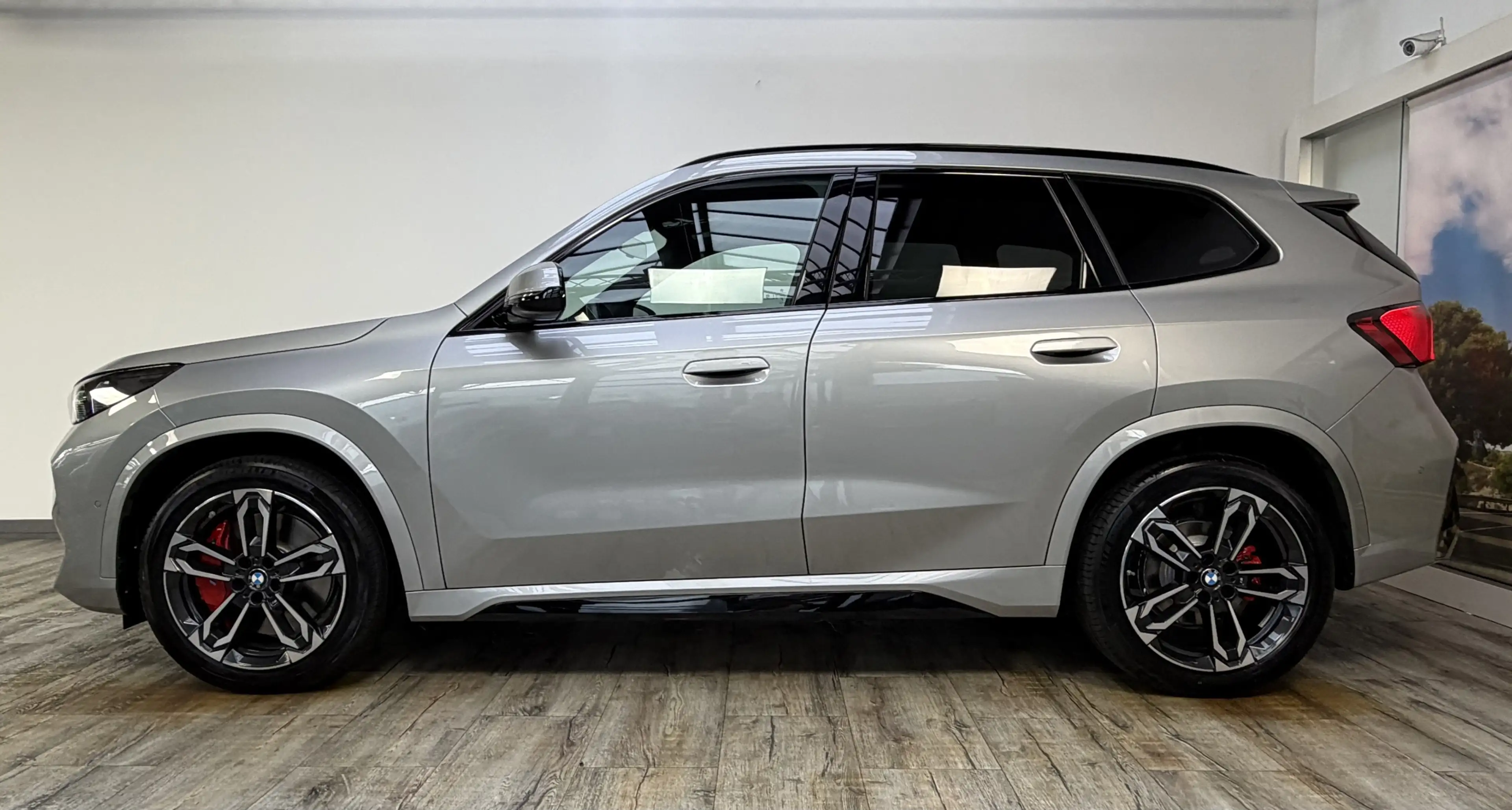 BMW X1 eDrive20 M Sport Pro ACC Kamera H&K eSitze — photo 3