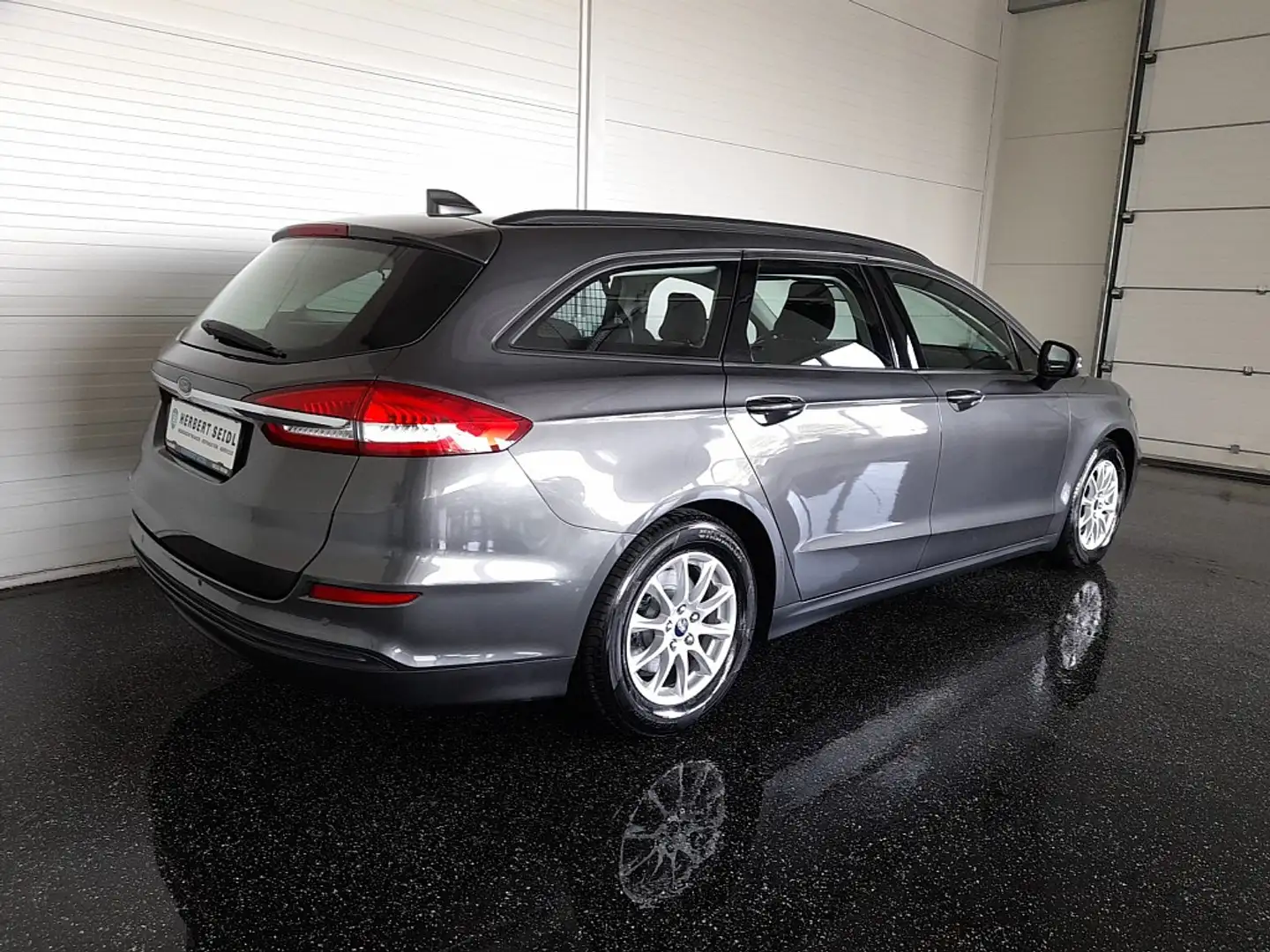 Ford Mondeo Turnier 2,0 EcoBlue Aut. *LED / NAVI / AHV & KA... Grau - 2