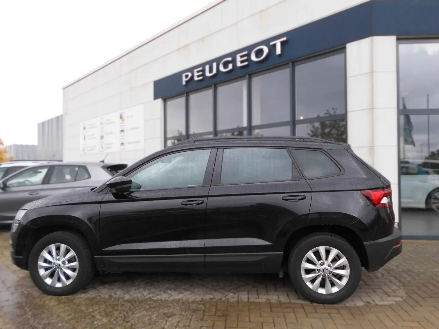 Skoda Karoq Ambition Zwart - 2