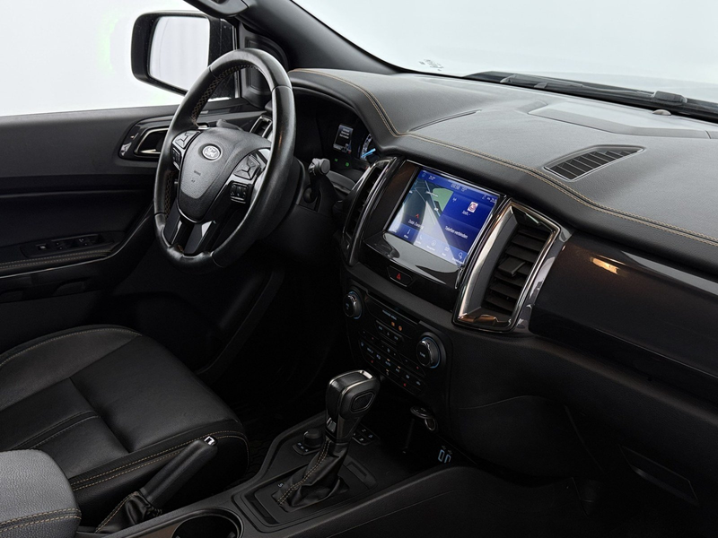 Ford Ranger 2.0 TDCi Panther Wildtrak 4x4 Aut LED AHK — photo 15