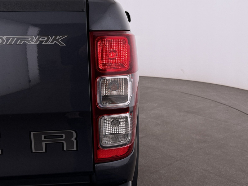 Ford Ranger 2.0 TDCi Panther Wildtrak 4x4 Aut LED AHK — photo 11