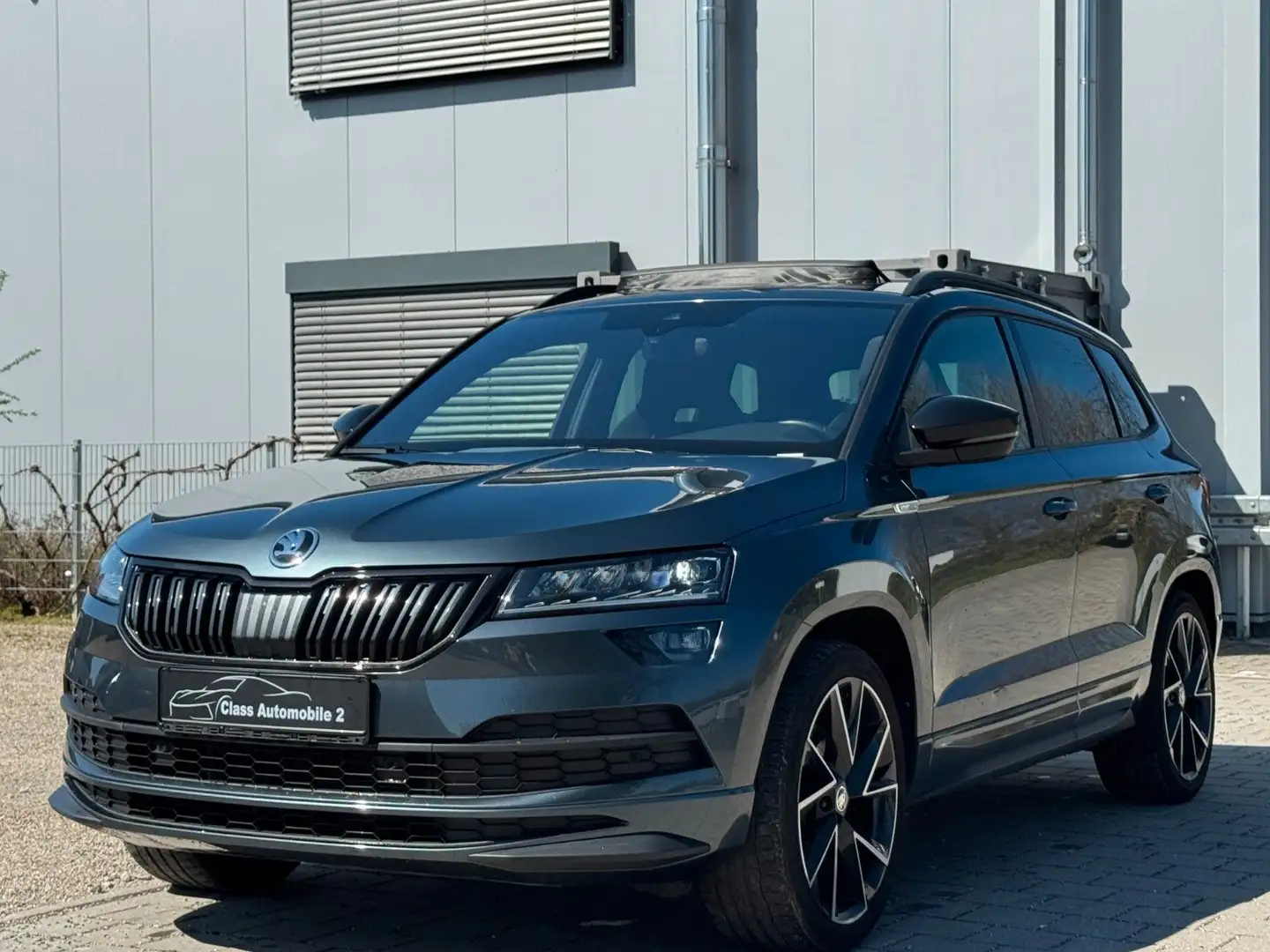 Skoda Karoq Sportline 4x4 Perfositze/Panoramadach/Navi Gris - 1