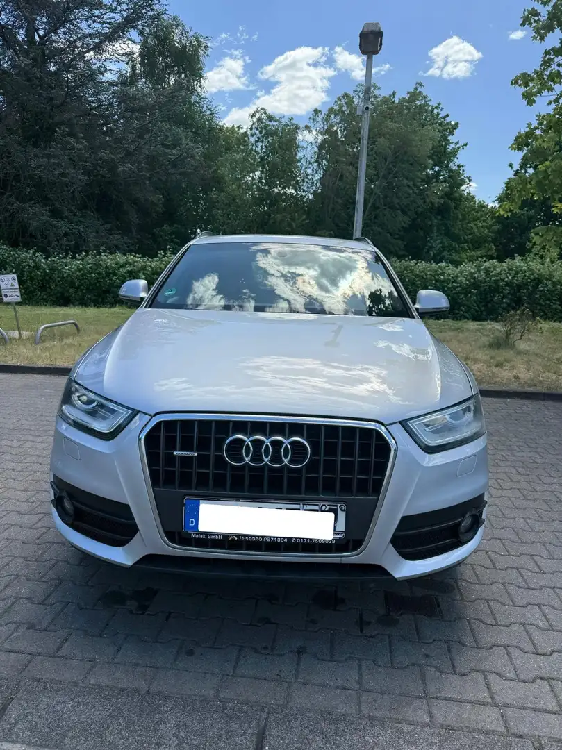 Audi Q3 2.0 TFSI quattro S tronic - 1