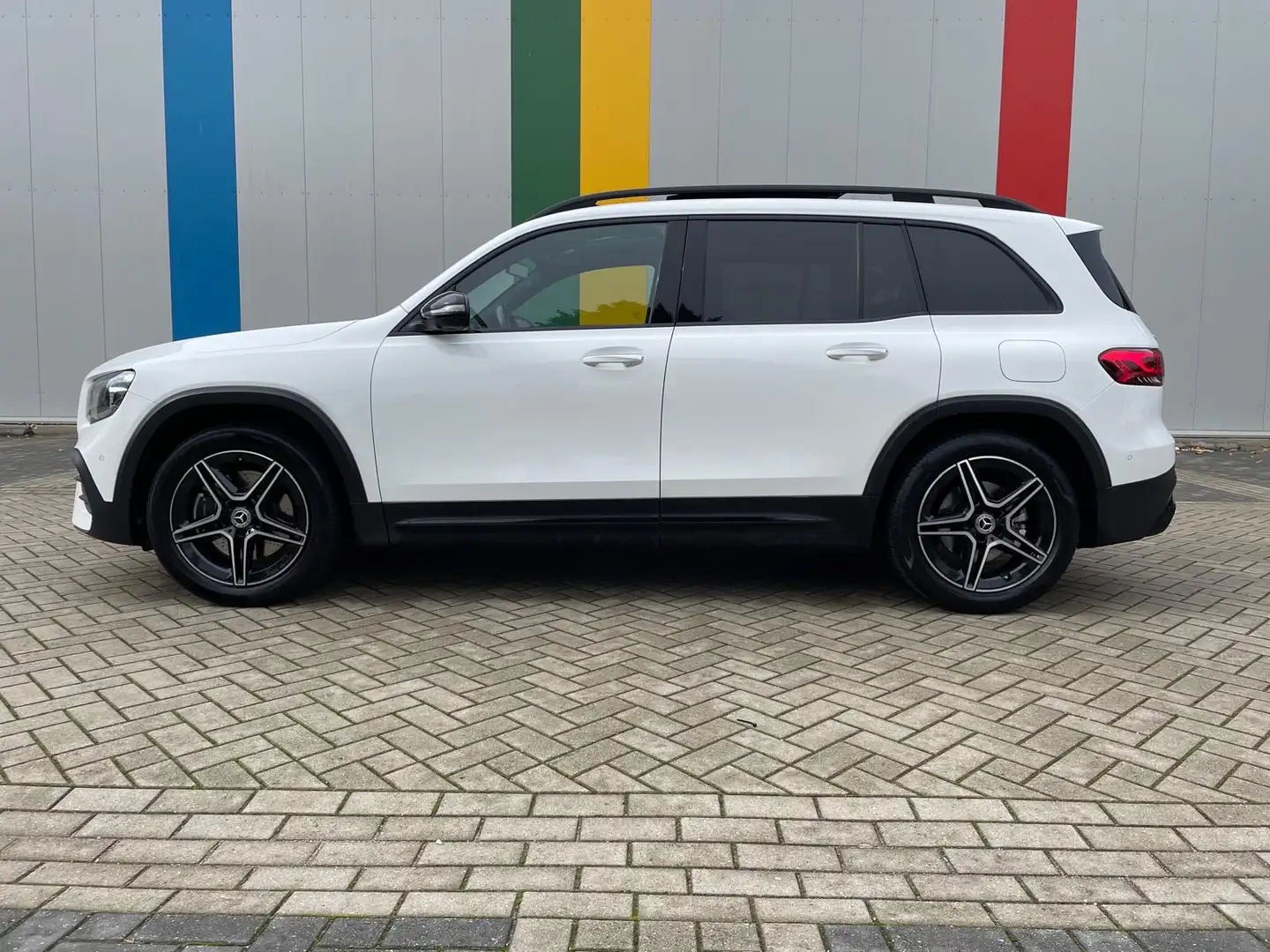Mercedes-Benz GLB 250 Dealer | Pano | 2e Eig | 4Matic | Amg | Topstaat Wit - 2