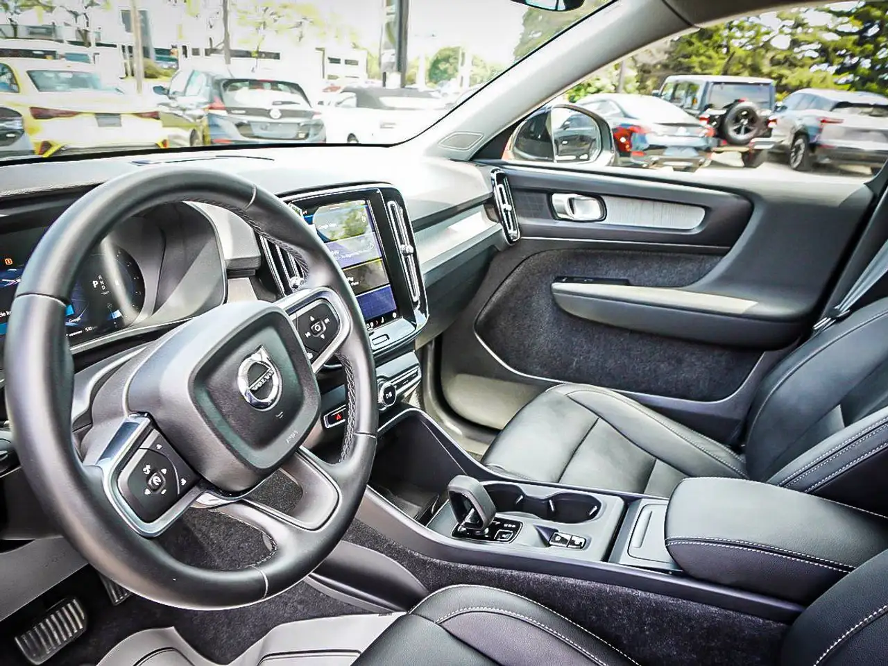 Volvo XC40 снимка Volvo XC40