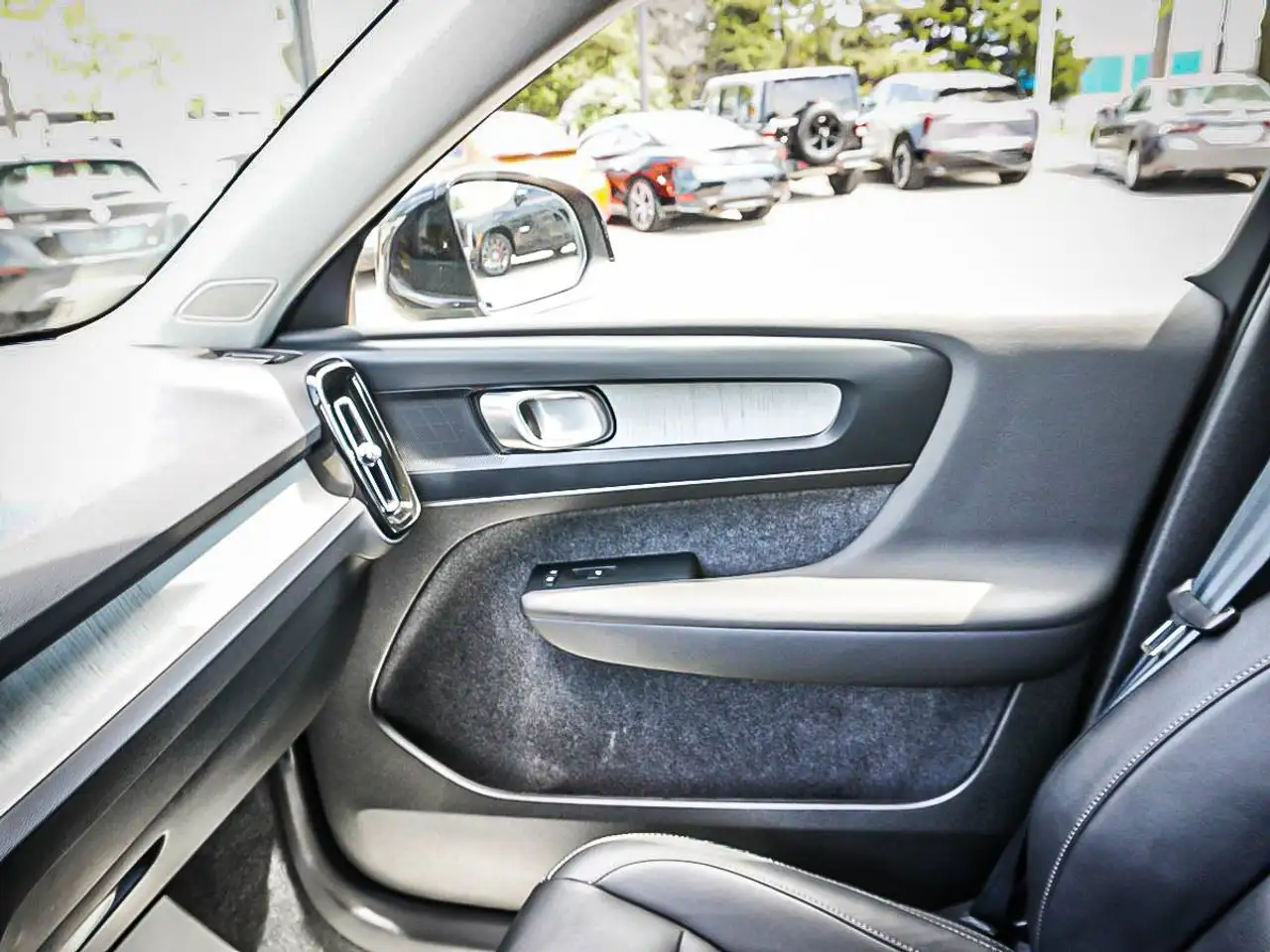 Volvo XC40 снимка Volvo XC40