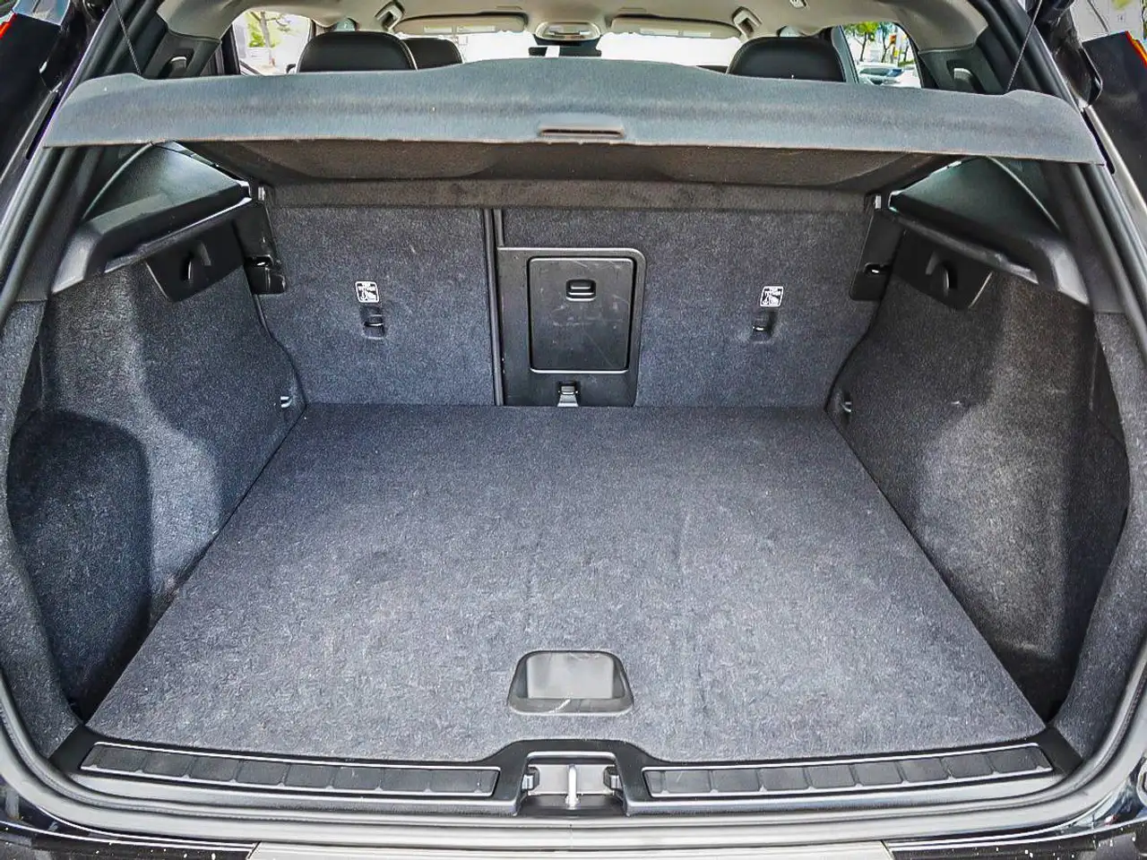 Volvo XC40 снимка Volvo XC40