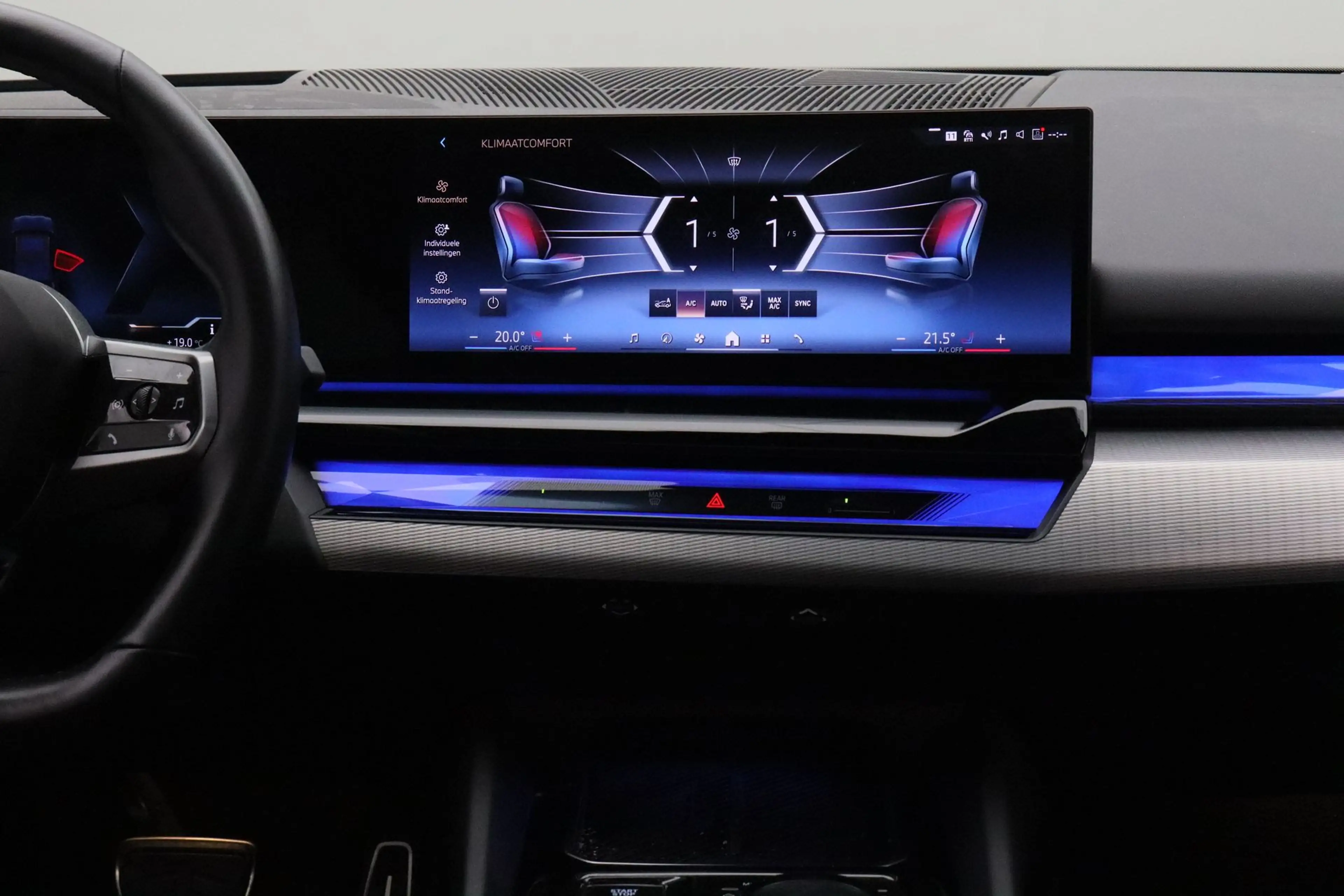BMW i5 eDrive40 84 kWh — photo 14