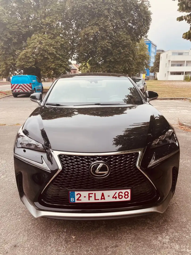Lexus NX 200t Zwart - 1