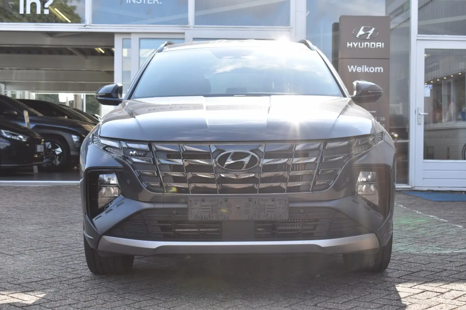 Hyundai TUCSON 1.6 T-GDI HEV N-Line 230PK! "RIJKLAARPRIJS" Grijs - 2