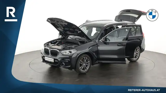 BMW X3 view 9