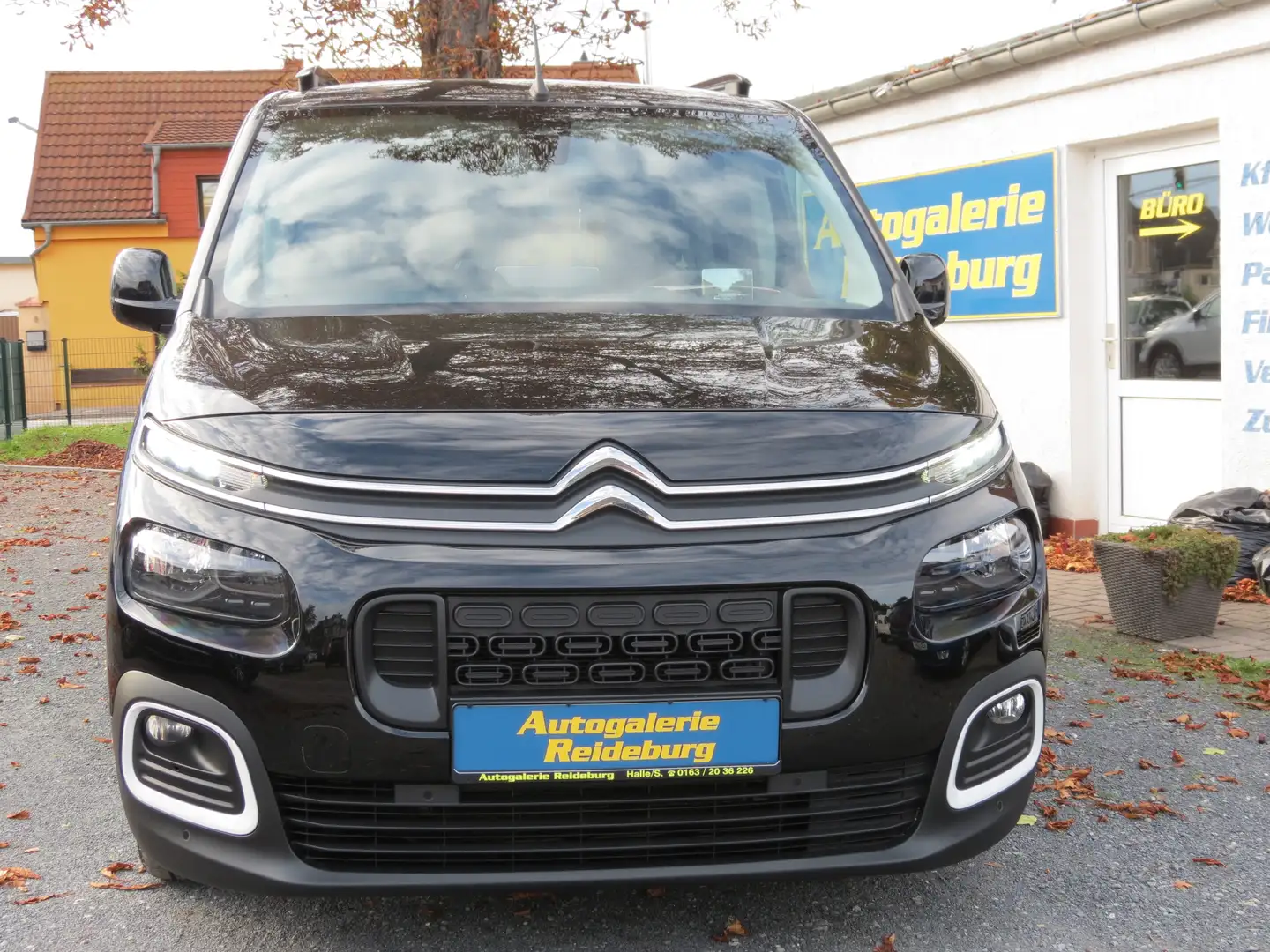 Citroen Berlingo Shine XL 1.Hd.! SR+WR!! HeadUp!!! Navi!! TOP! Negro - 2