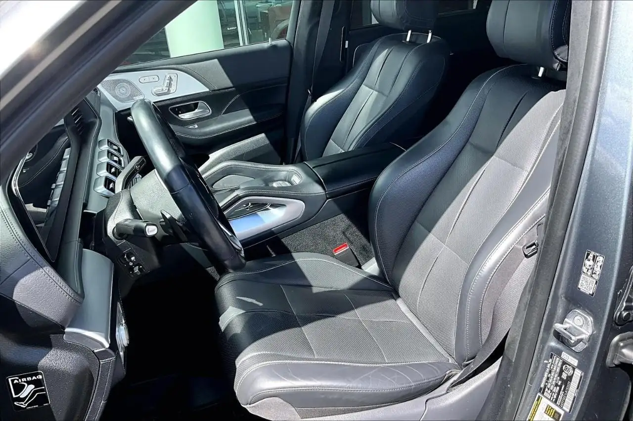 Mercedes-Benz GLS снимка Mercedes-Benz GLS