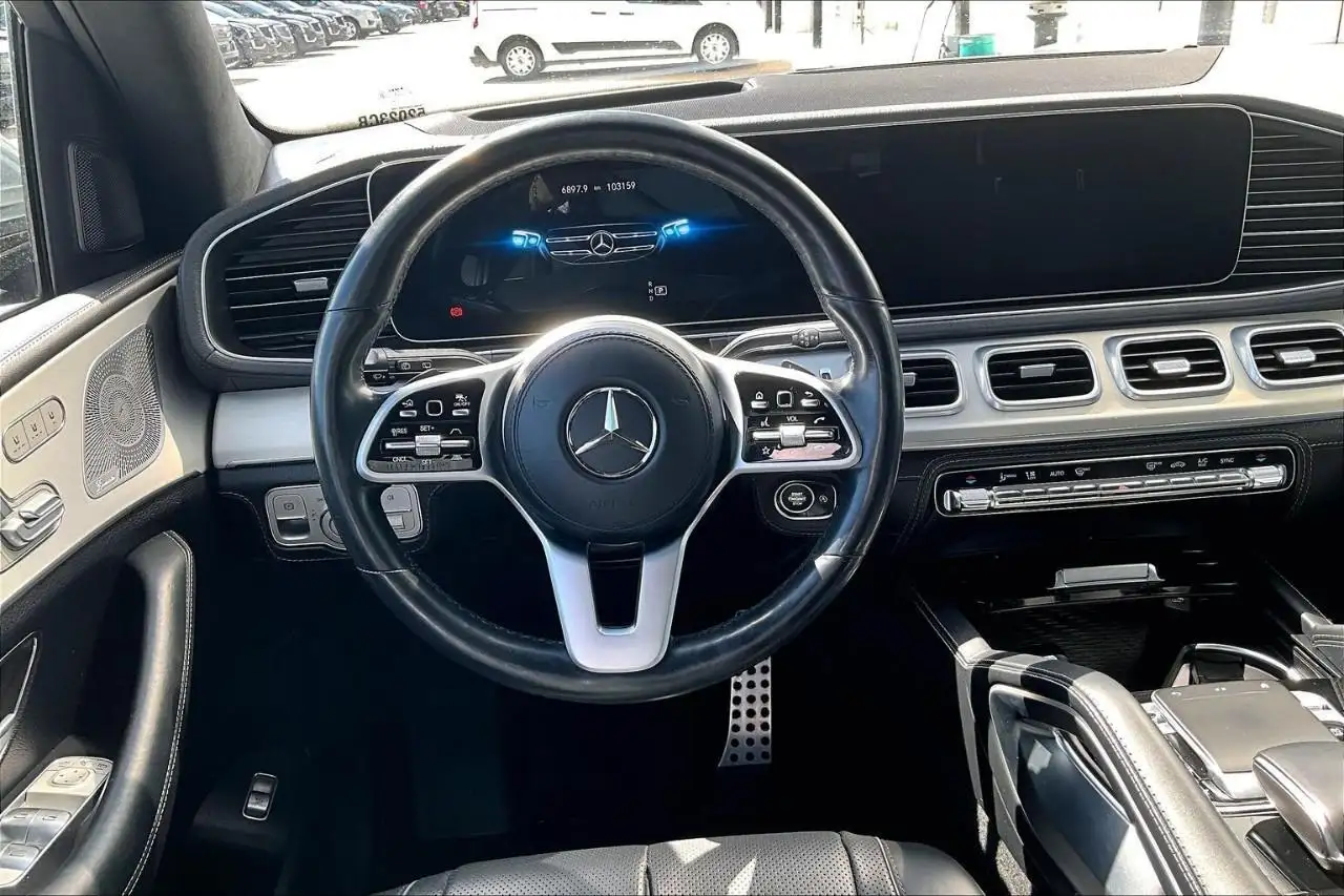 Mercedes-Benz GLS снимка Mercedes-Benz GLS