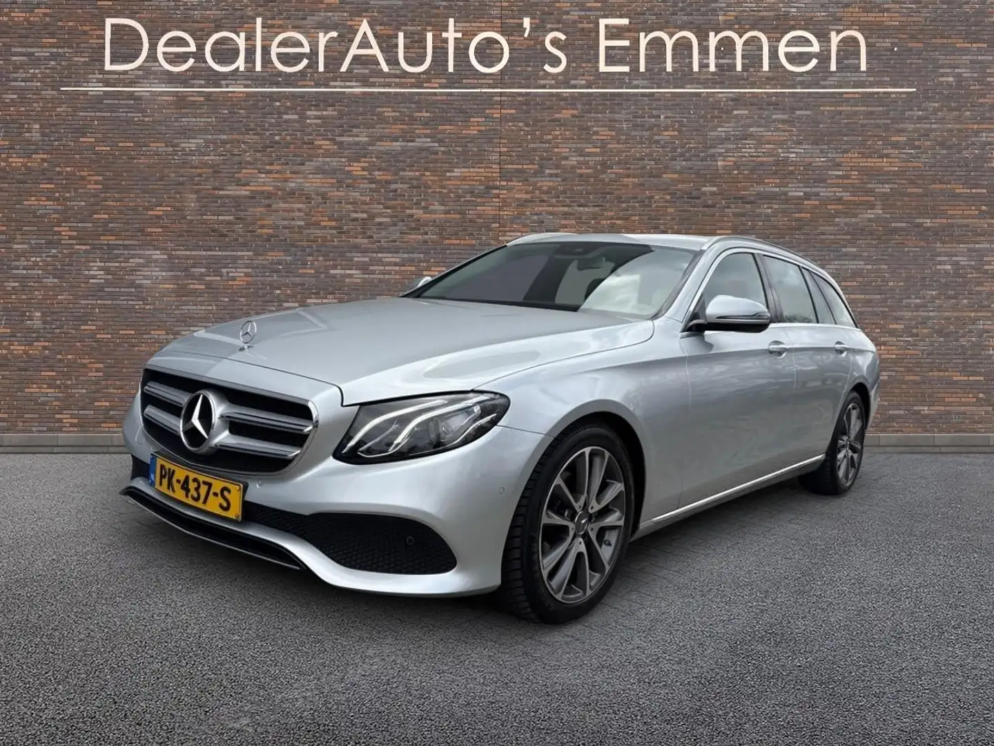 Mercedes-Benz E 200 Estate d ECC SPORTSTOELEN NAVIGATIE LMV CRUISE Šedá - 2