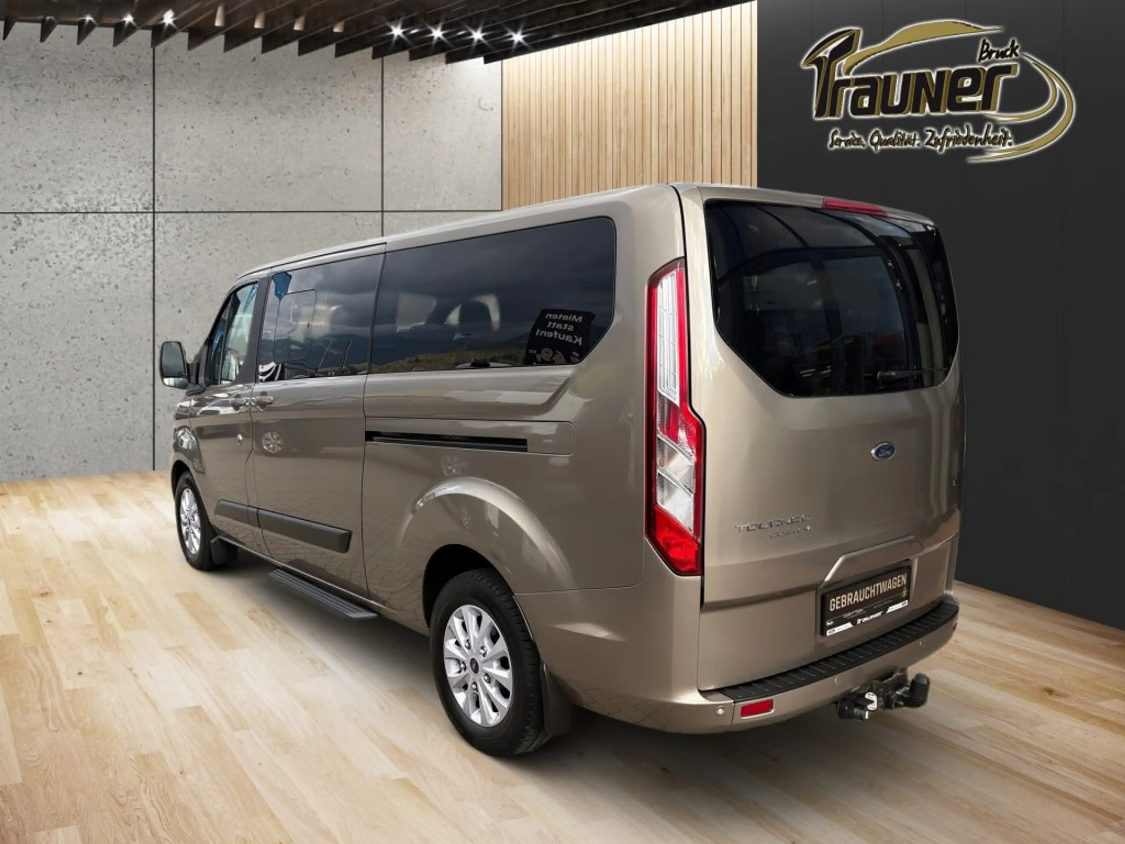 Ford Tourneo Custom 2,0 EcoBlue L2H1 Trend — photo 4