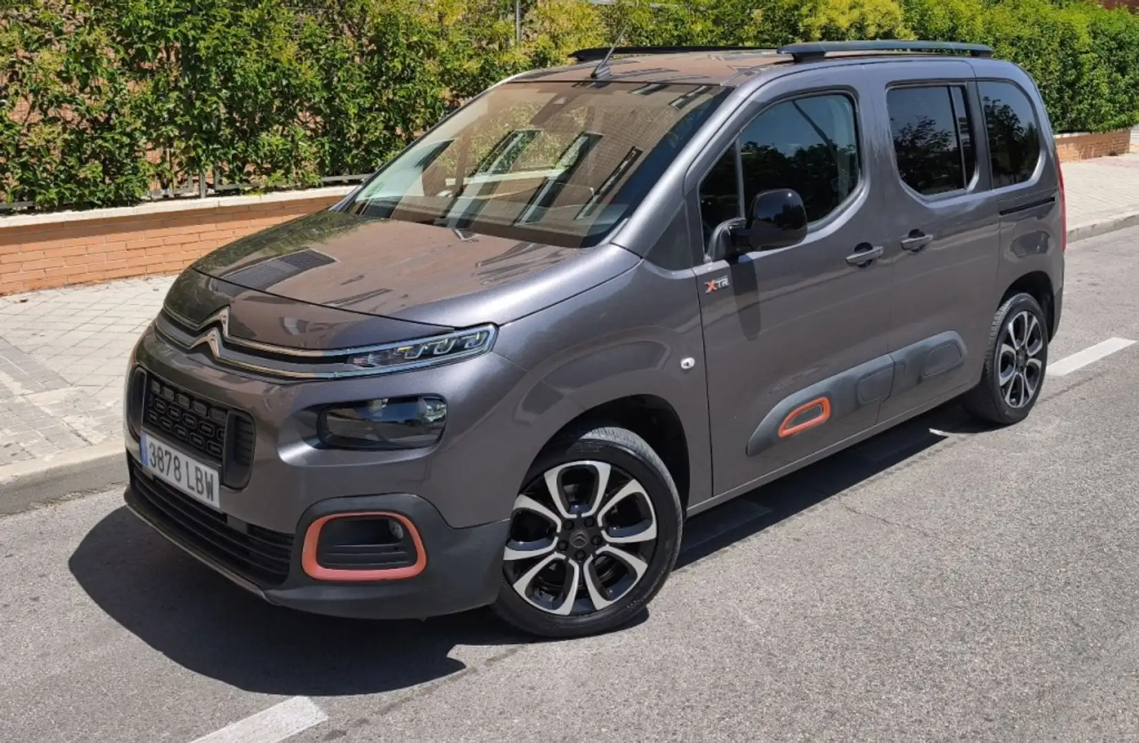 Citroen Berlingo PureTech S&S Talla M Shine 110 Gris - 2