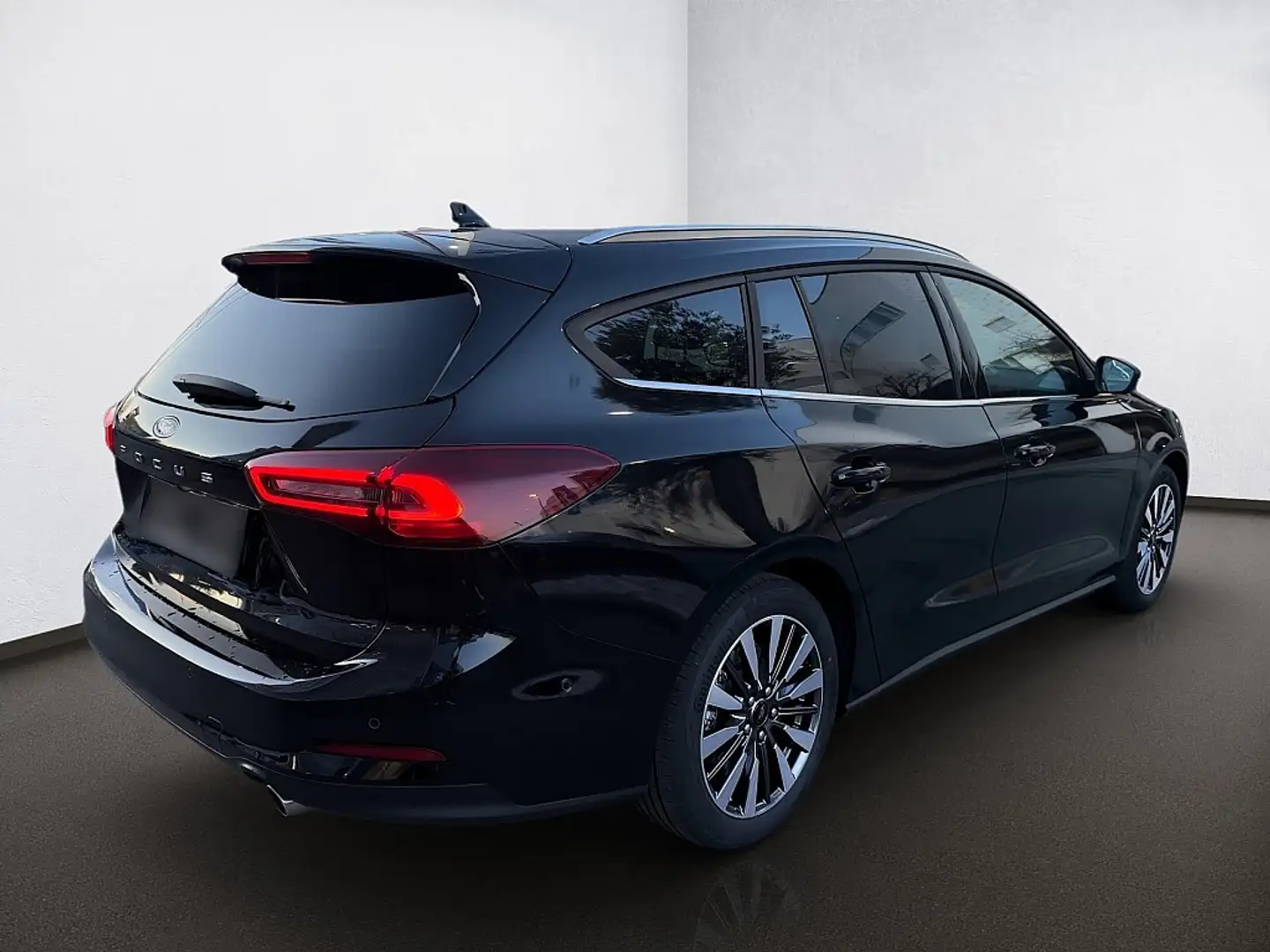 Ford Focus 1,0 EcoBoost Hybrid Titanium Schwarz - 2