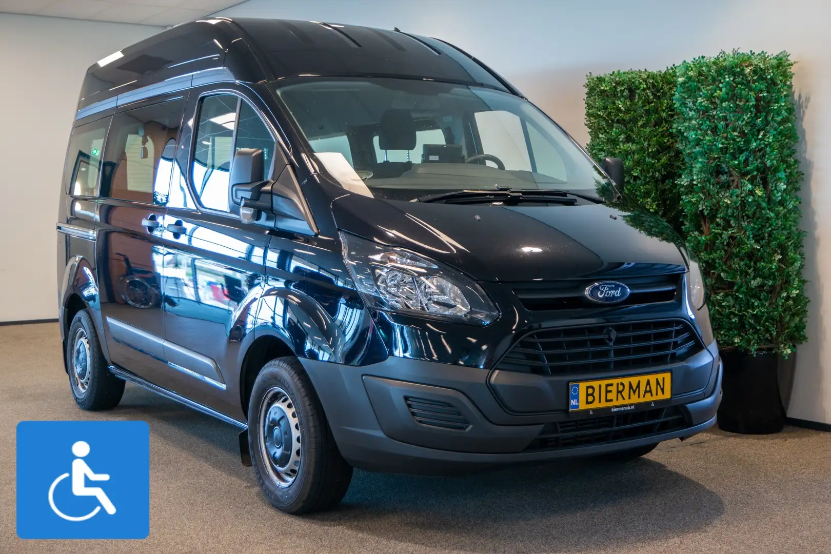 Ford Transit Custom L1H2 Rolstoelbus Zwart - 1
