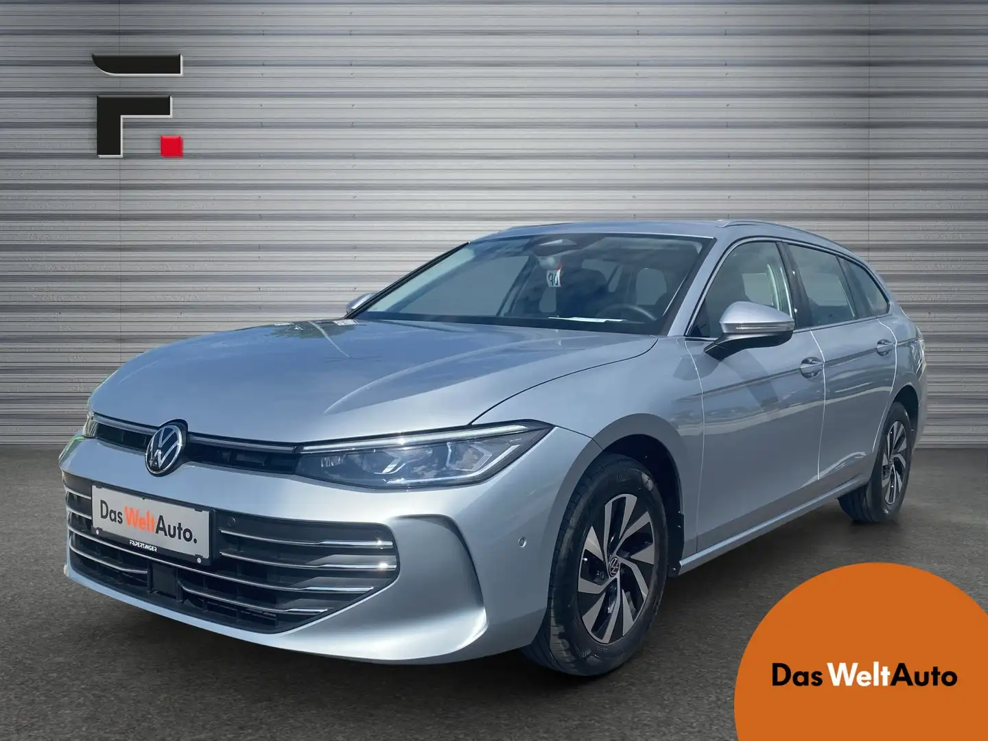 Volkswagen Passat Variant Business TDI DSG Zilver - 1