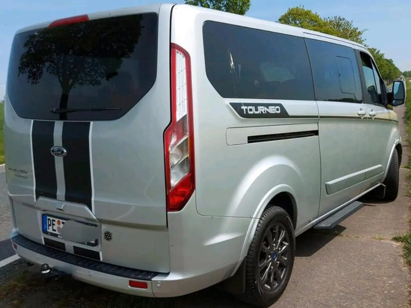 Ford Tourneo Custom Tourneo Custom 310 L2H1 VA Titanium X Silber - 2