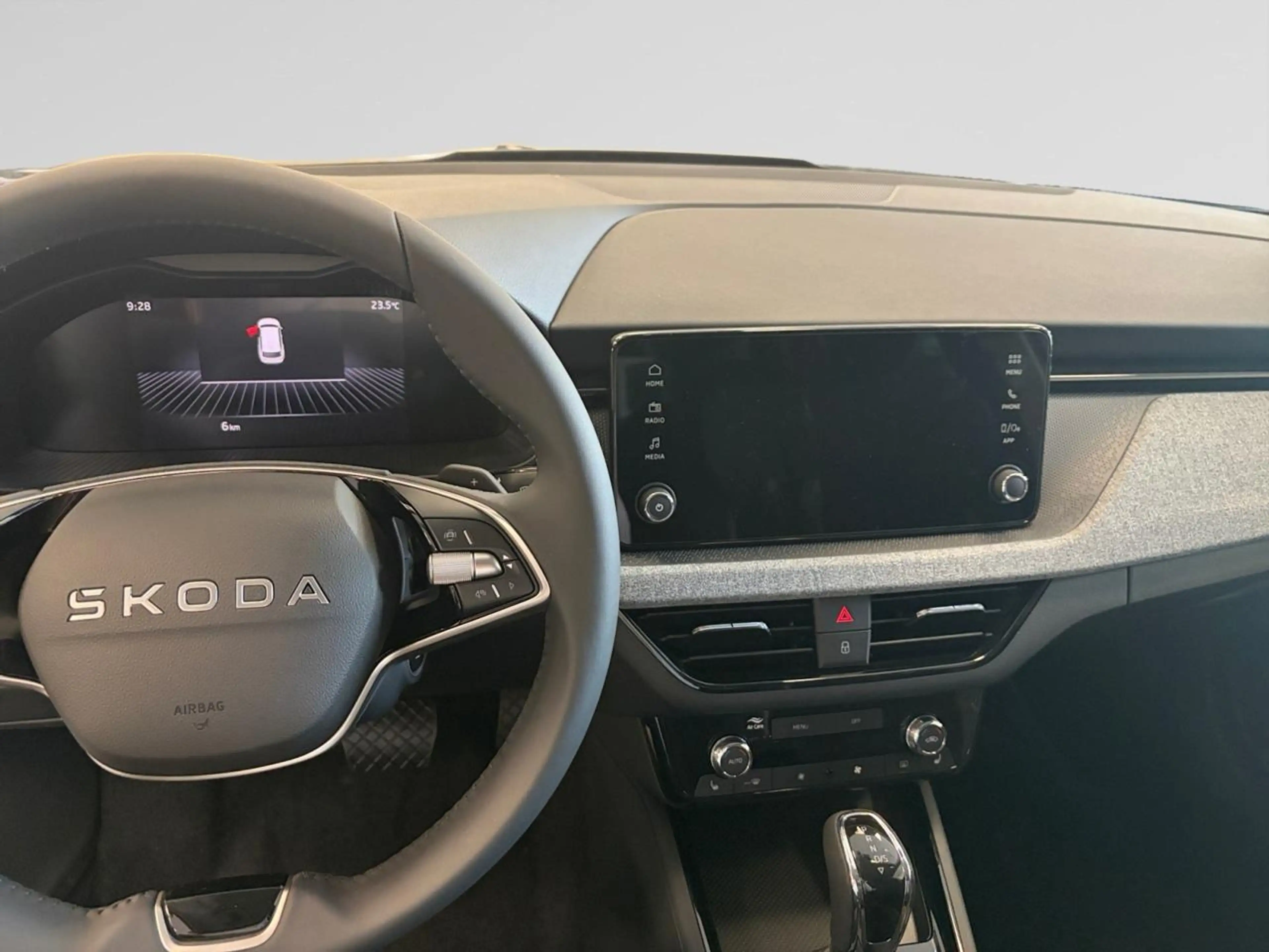 Skoda Kamiq 1.0 TSI Family DSG — photo 15