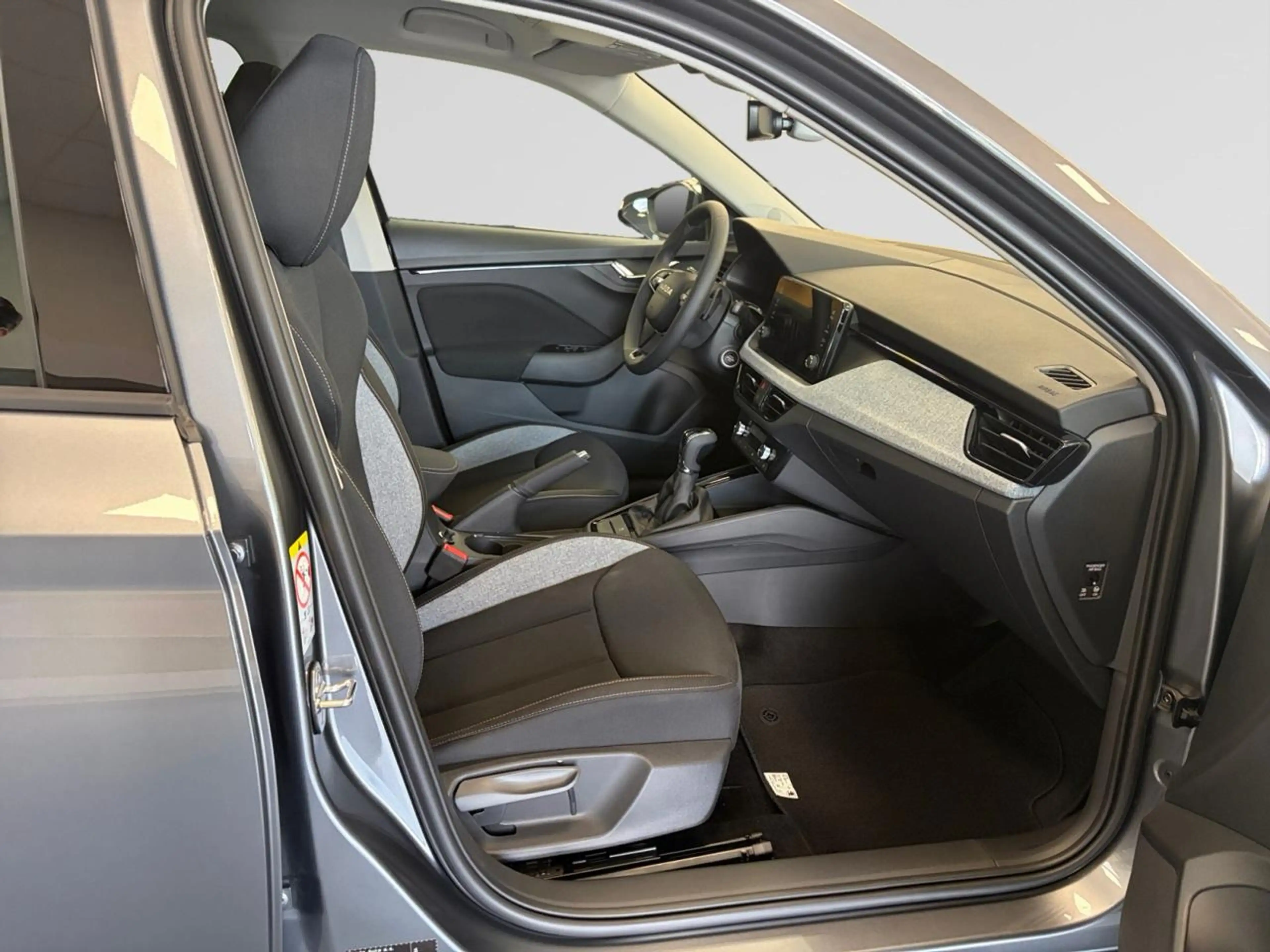 Skoda Kamiq 1.0 TSI Family DSG — photo 3