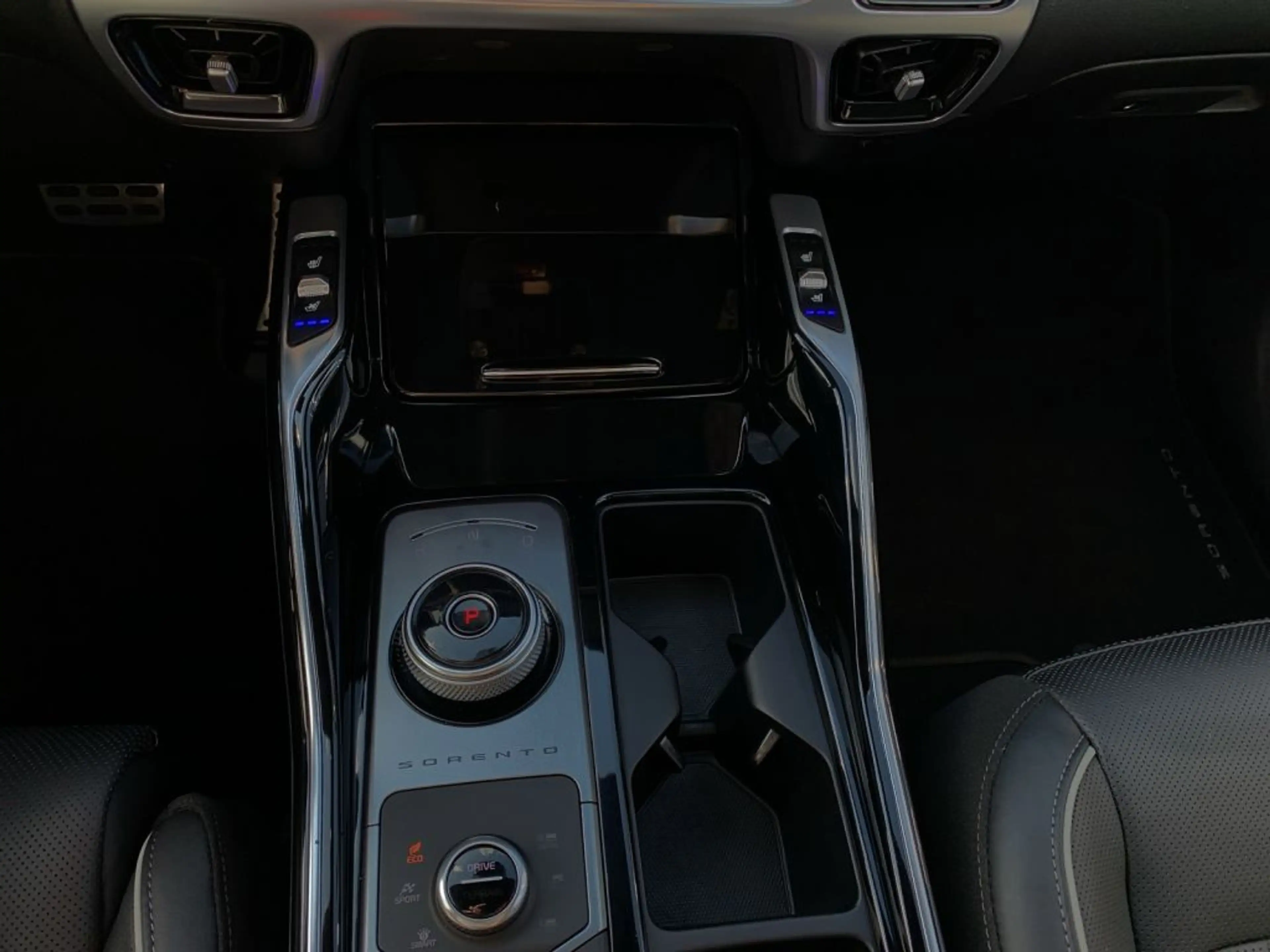 Kia Sorento 1.6 T-GDI PHEV AWD Aut. Platinum — photo 12