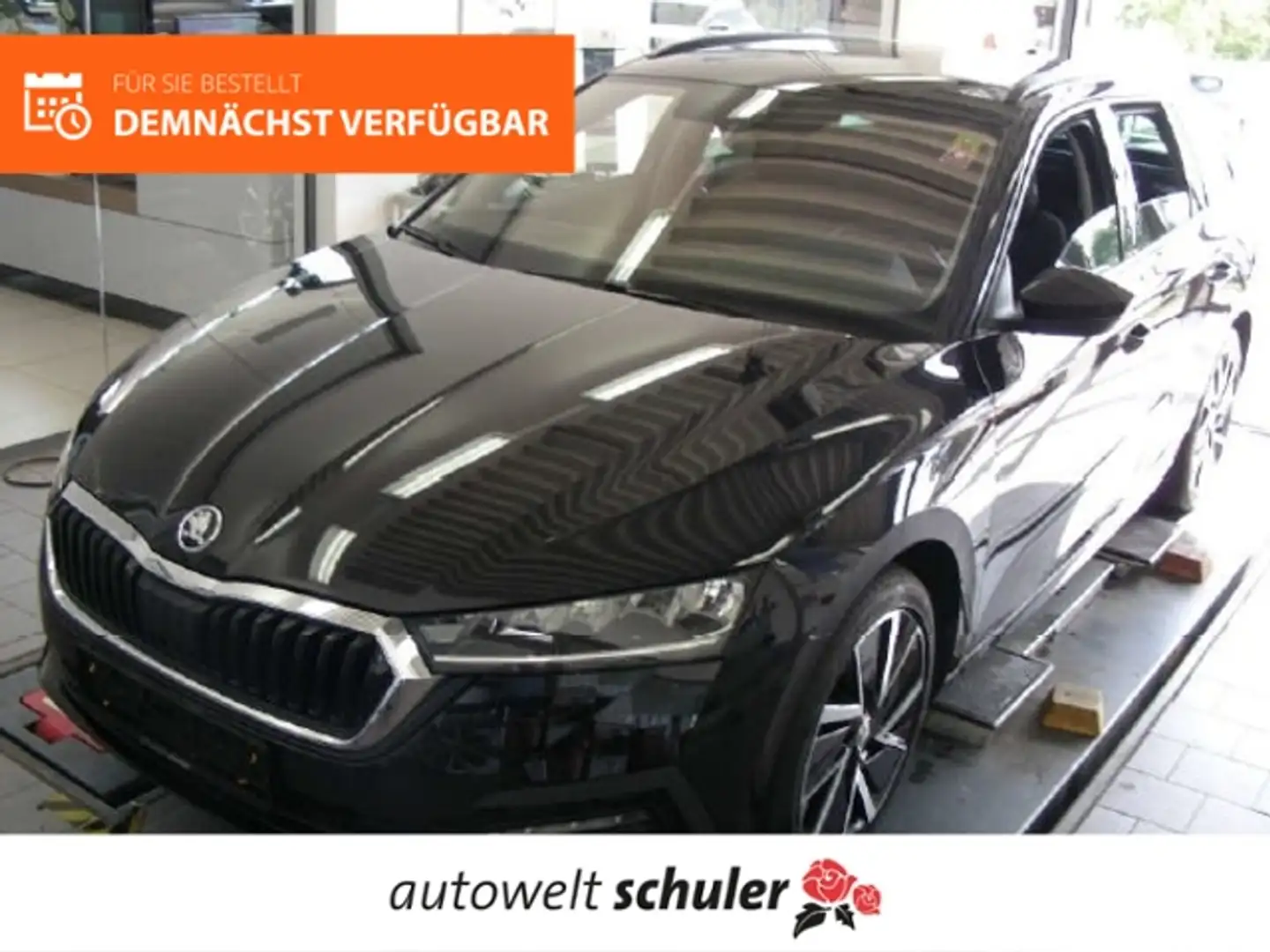 Skoda Octavia Combi 1,5 TSI DSG Clever AHK Navi Schwarz - 1