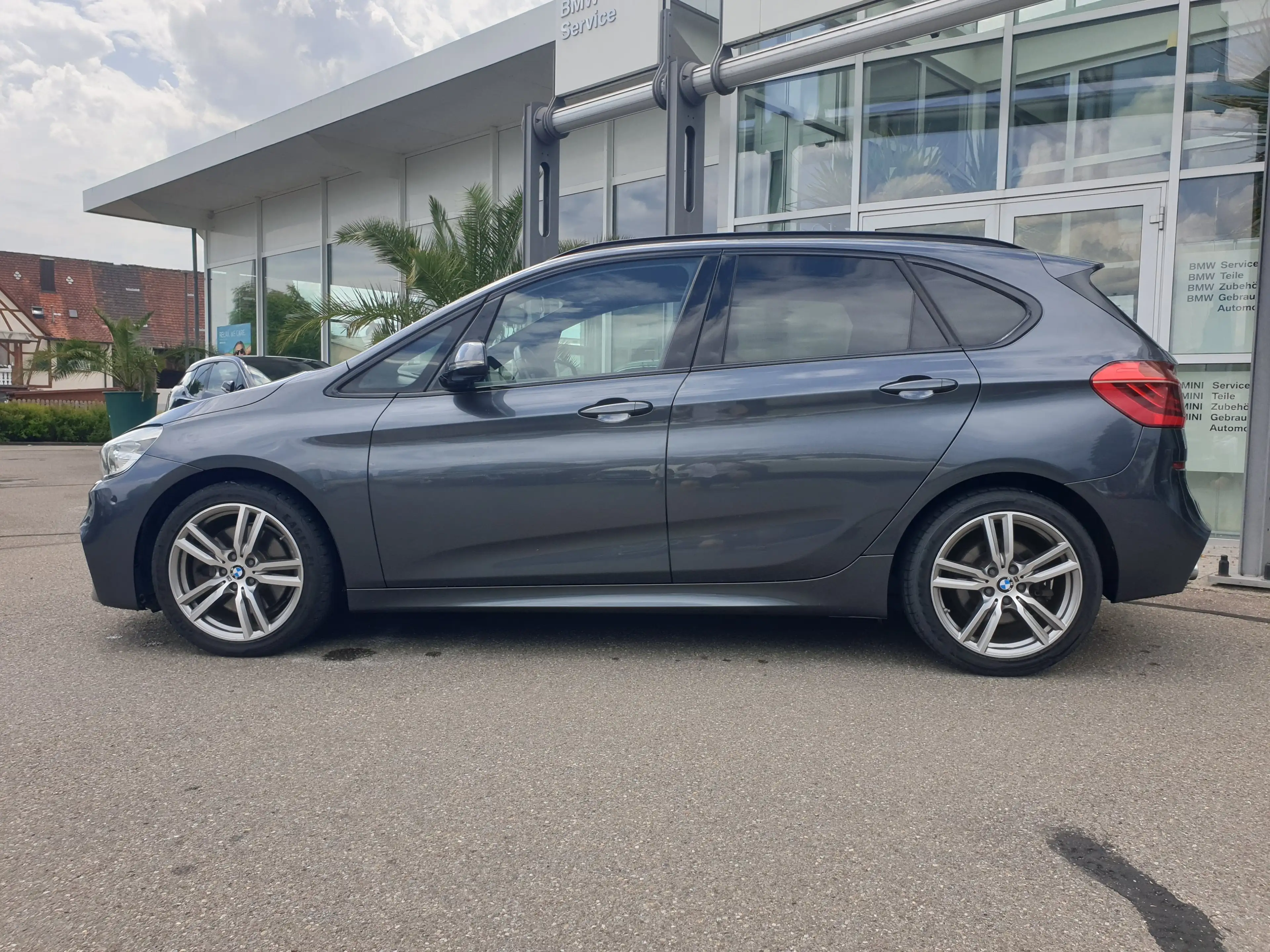 BMW 225 i Active Tourer xDrive Aut M Sportpaket AHK LED Dr — photo 8