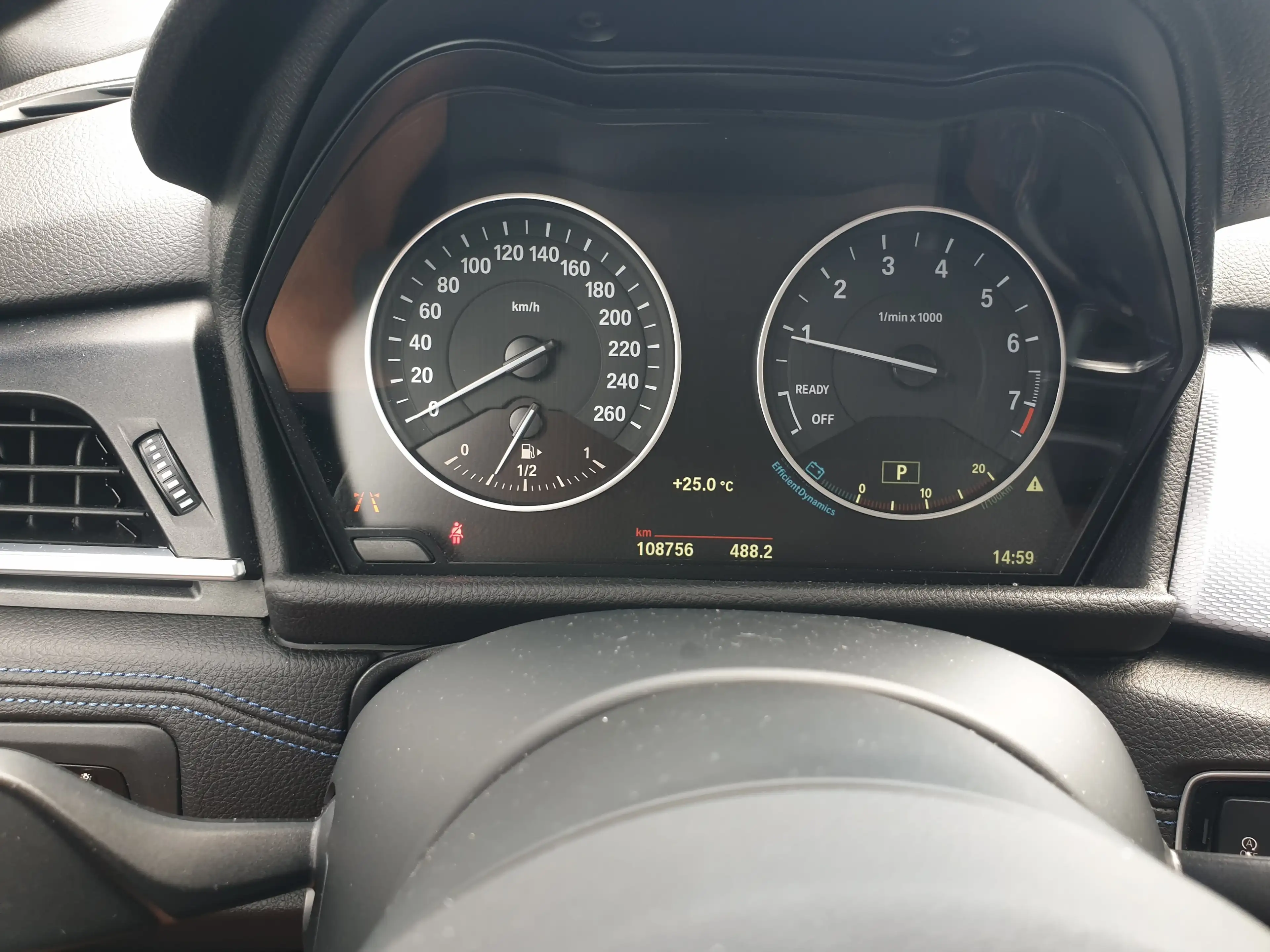 BMW 225 i Active Tourer xDrive Aut M Sportpaket AHK LED Dr — photo 13