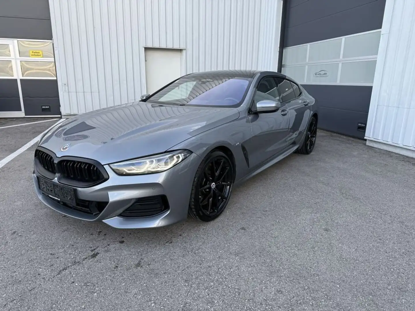 BMW 840 d xDrive Grau - 1