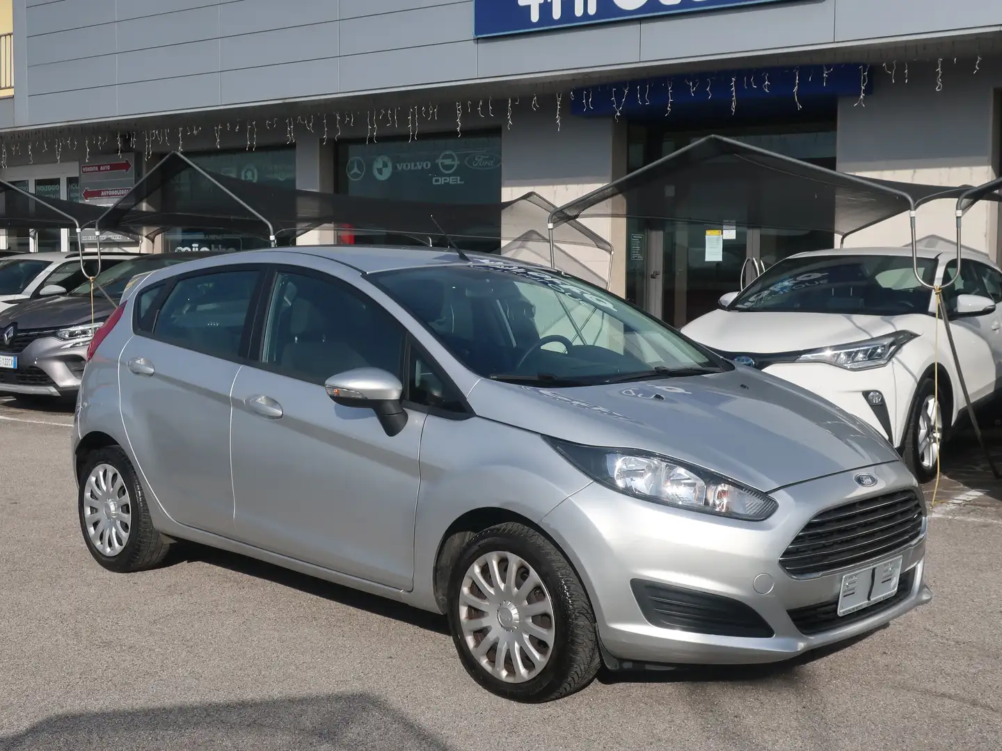 Ford Fiesta Fiesta 5p 1.2 16v Trend 82cv E5 Argento - 2