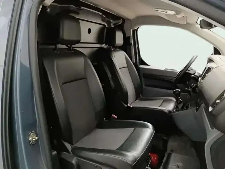 Citroën Jumpy 2020, foto 11