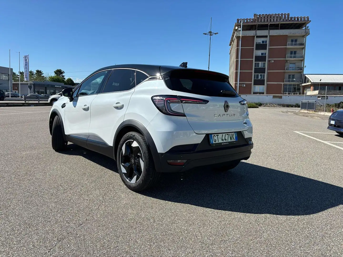 Renault Captur 1.6 E-Tech full hybrid Techno Bianco - 2