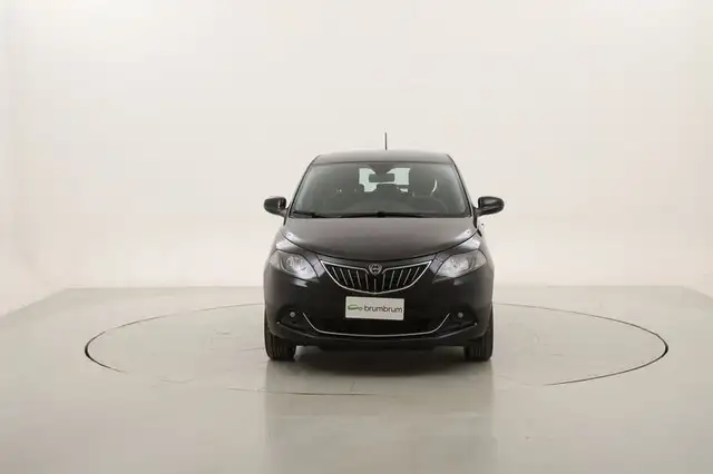 Lancia Ypsilon view 8