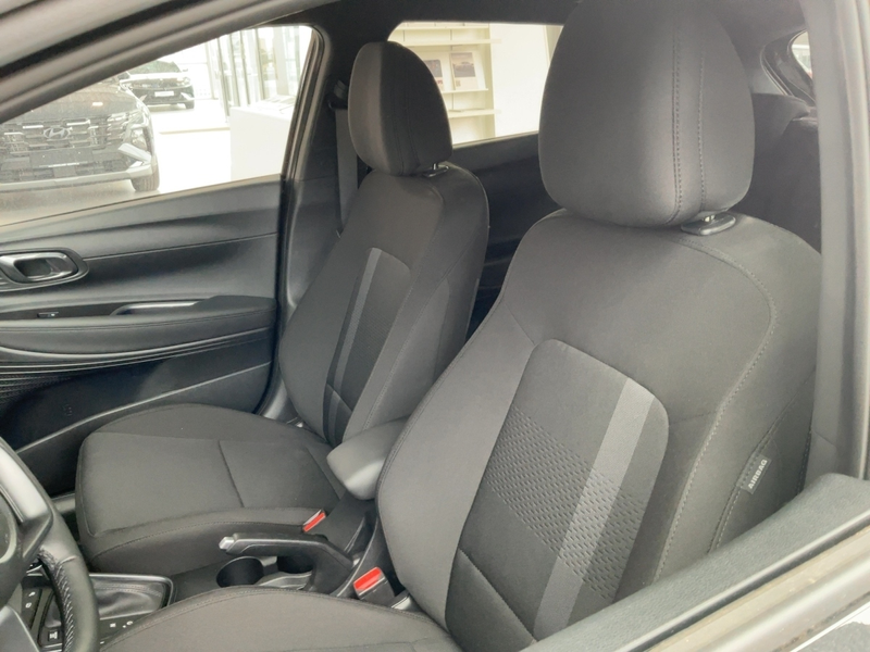 Hyundai i20 Blackline 1.0 T-GDI(90PS) 7-DCT Frontantrieb — photo 14