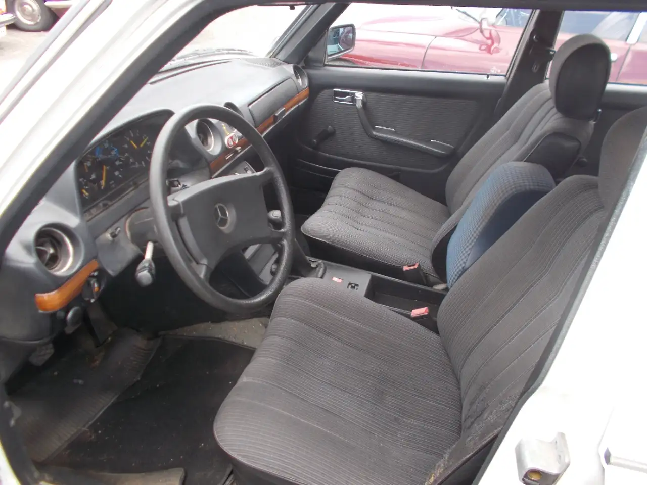 Mercedes-Benz 300 D/W123, foto 6