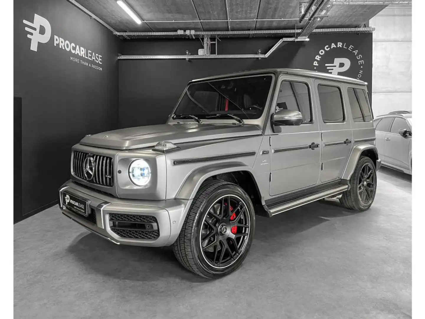 Mercedes-Benz G 63 AMG G63 AMG MANUFAKTUR/22/BURMESTER/DESIGNO MAGNO/360 Gris - 1
