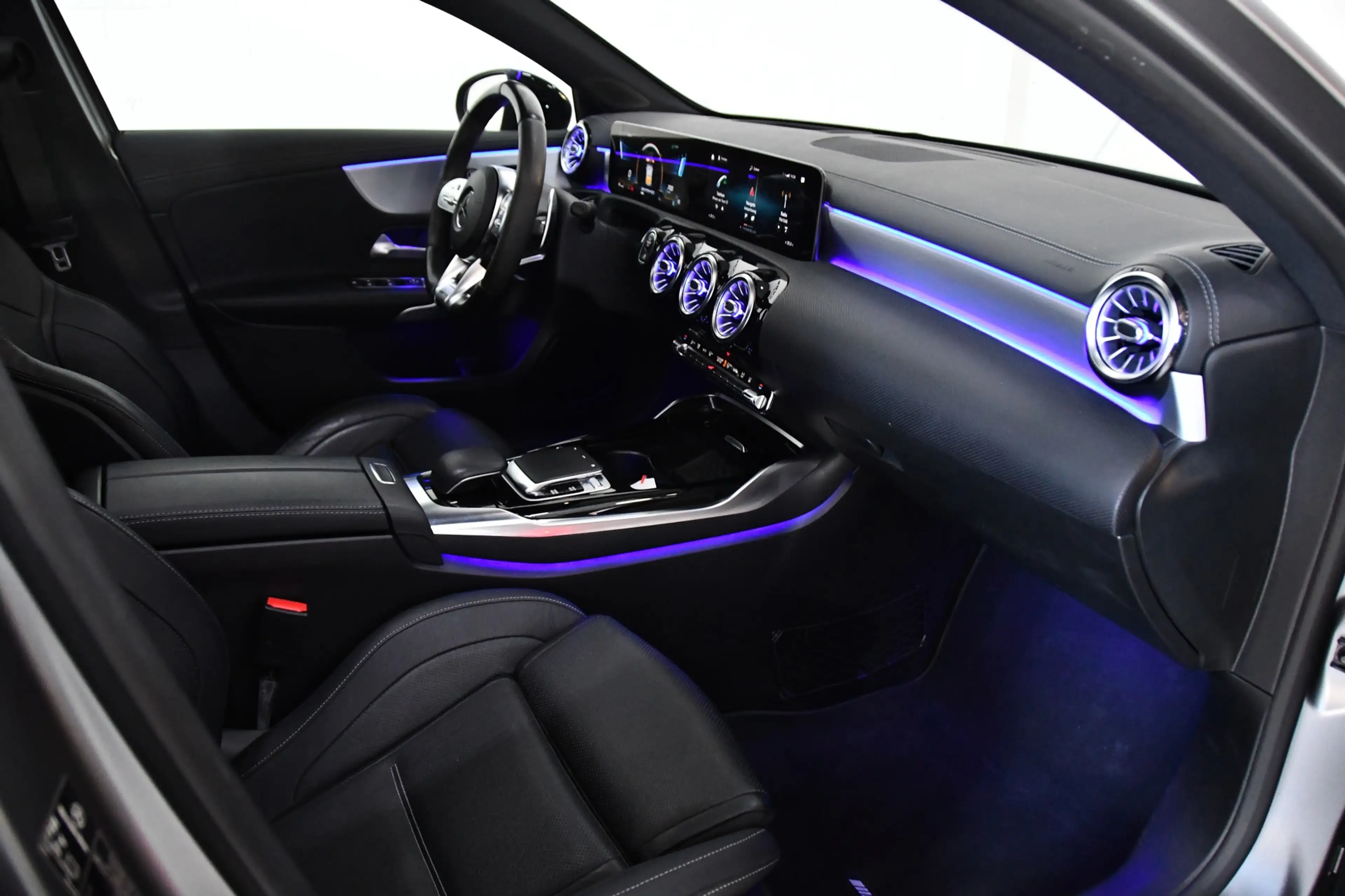 Mercedes-Benz A 35 AMG 4MATIC Edition 1, Schaalstoel, Pano, Burmester, Fu — photo 7