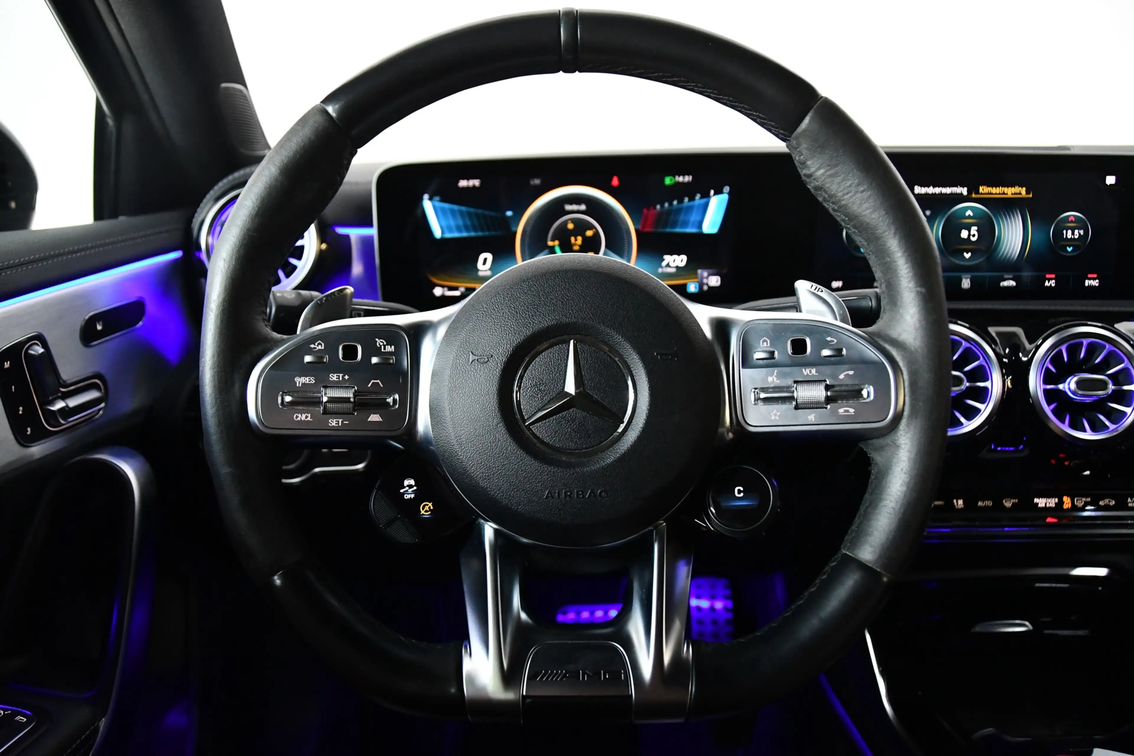 Mercedes-Benz A 35 AMG 4MATIC Edition 1, Schaalstoel, Pano, Burmester, Fu — photo 13